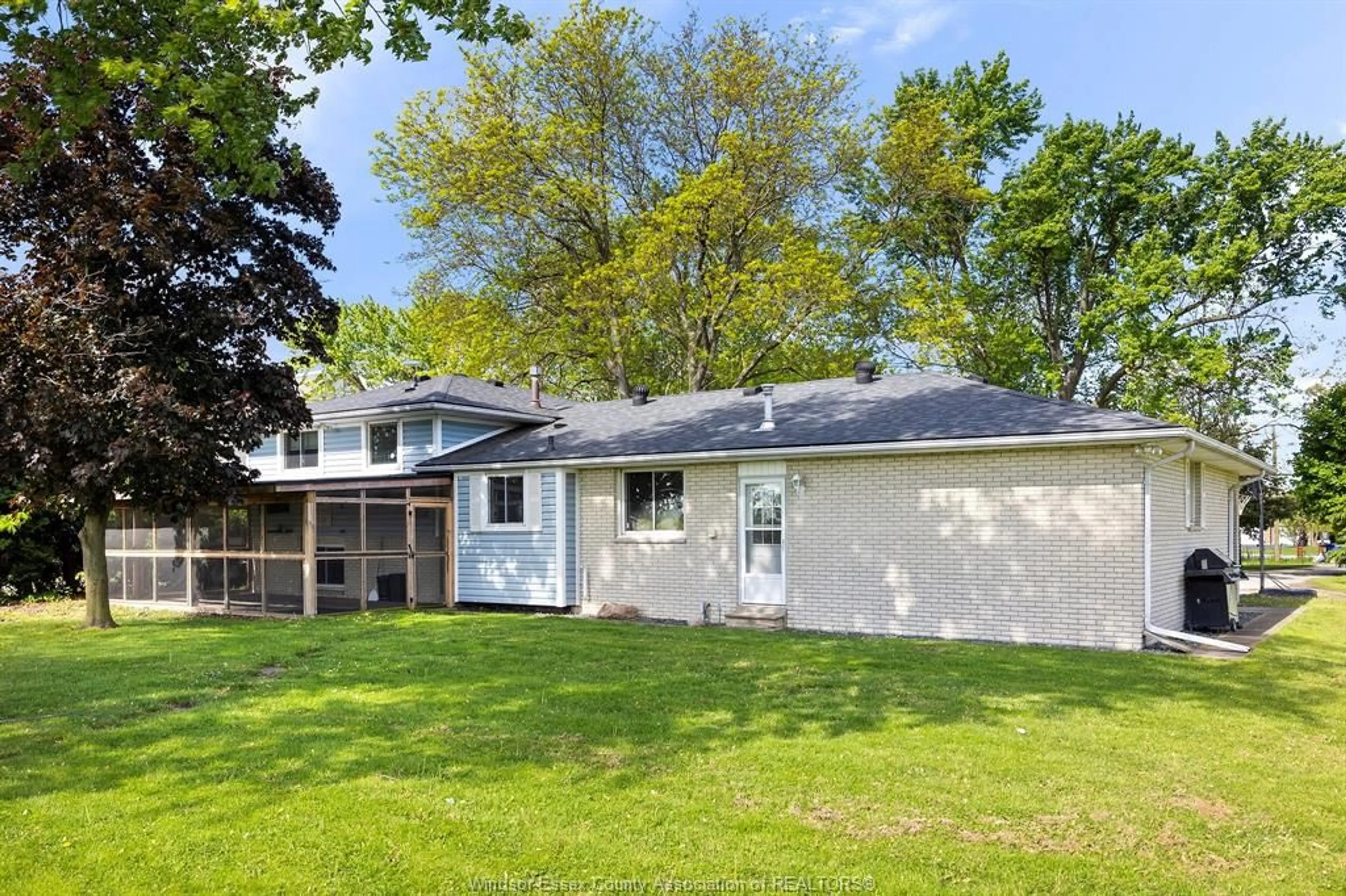 Unknown for 2311 FRONT Rd, Amherstburg Ontario N9V 3R3