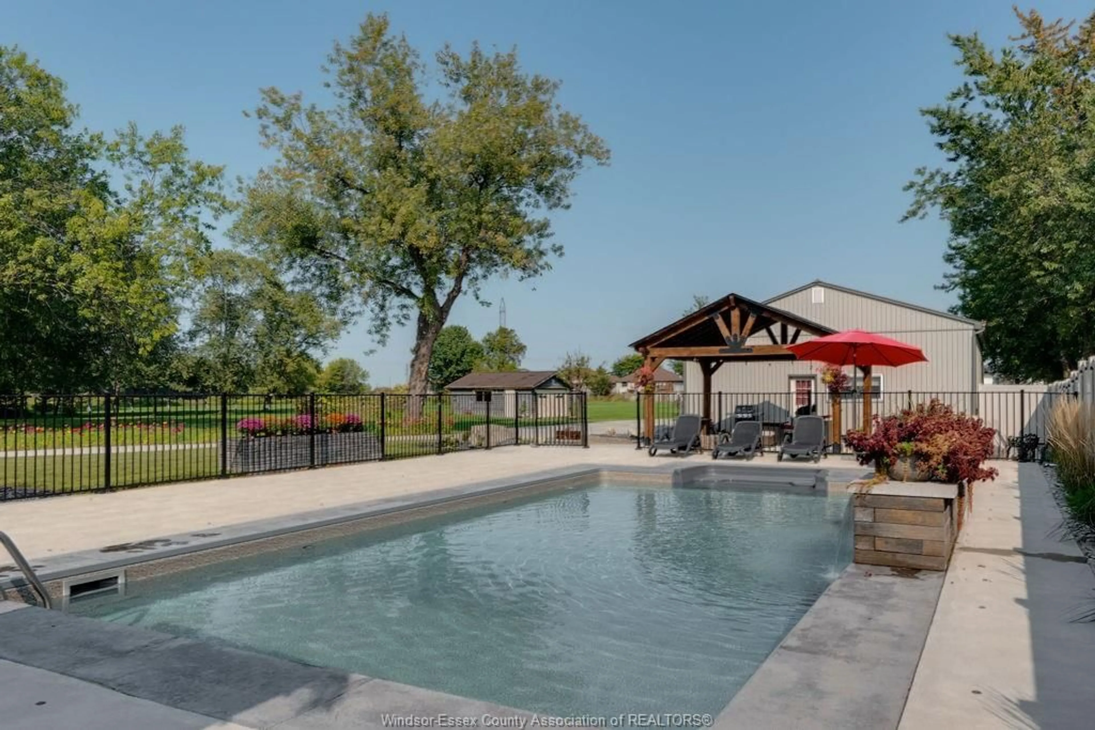 Pool for 2380 LESPERANCE Rd, Tecumseh Ontario N8N 2W4