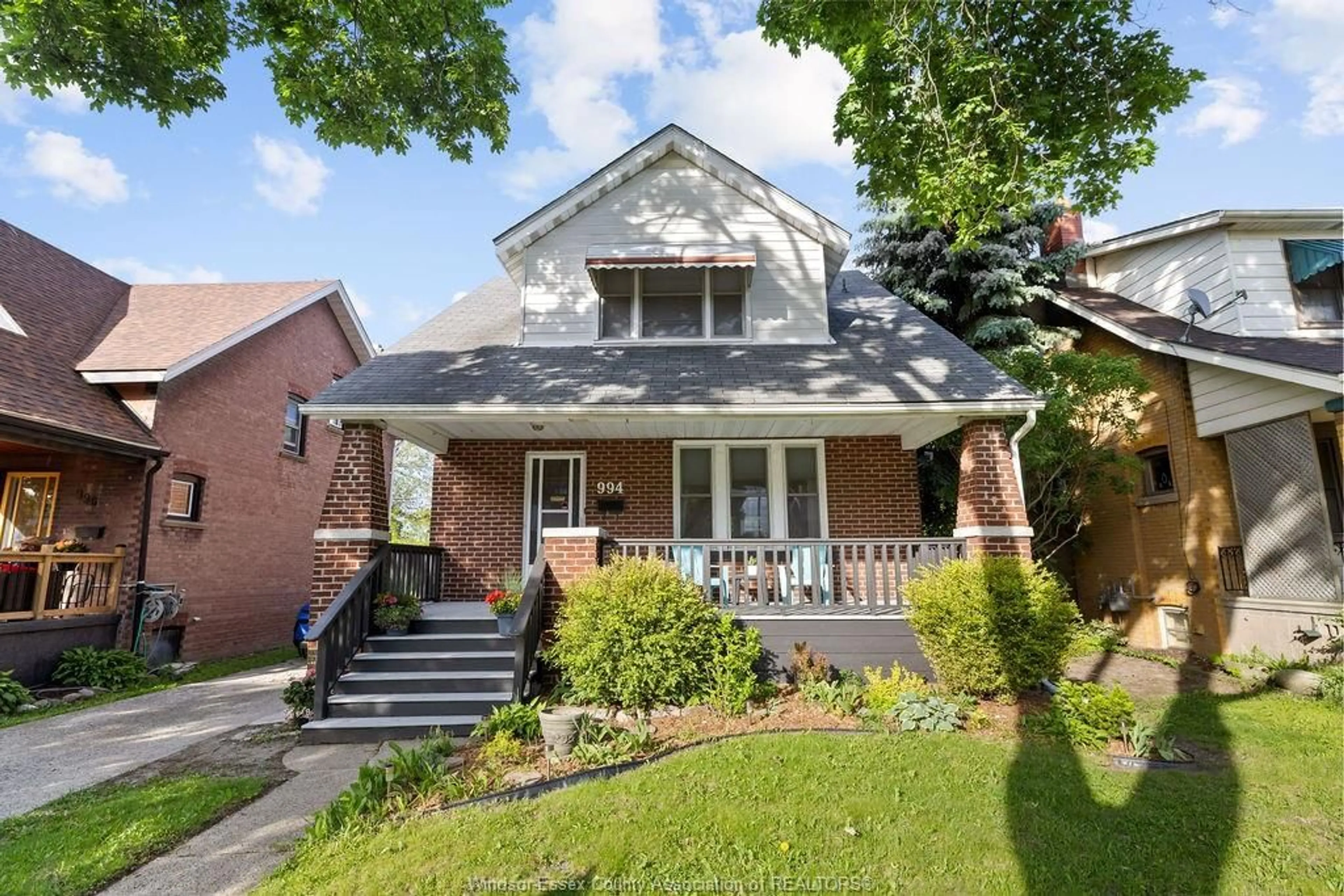 Home with brick exterior material, street for 994 LAWRENCE Rd, Windsor Ontario N8Y 3Z8
