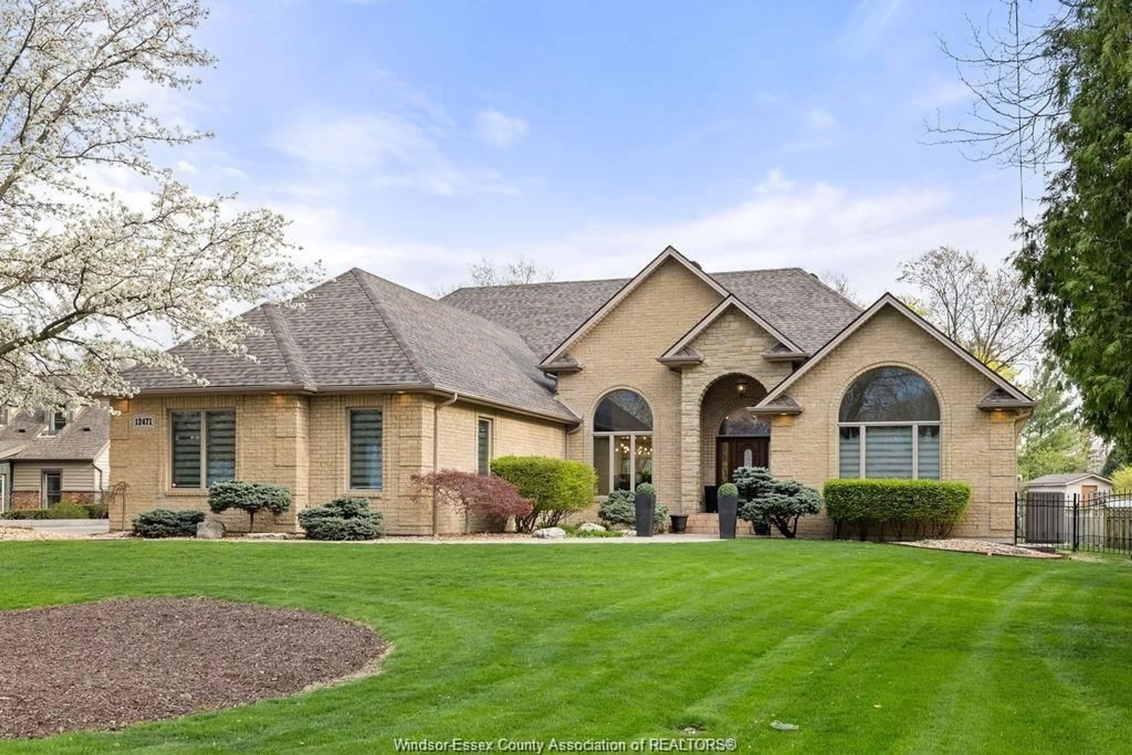 Home with brick exterior material, unknown for 12471 RIVERSIDE Dr, Tecumseh Ontario N8N 1A5