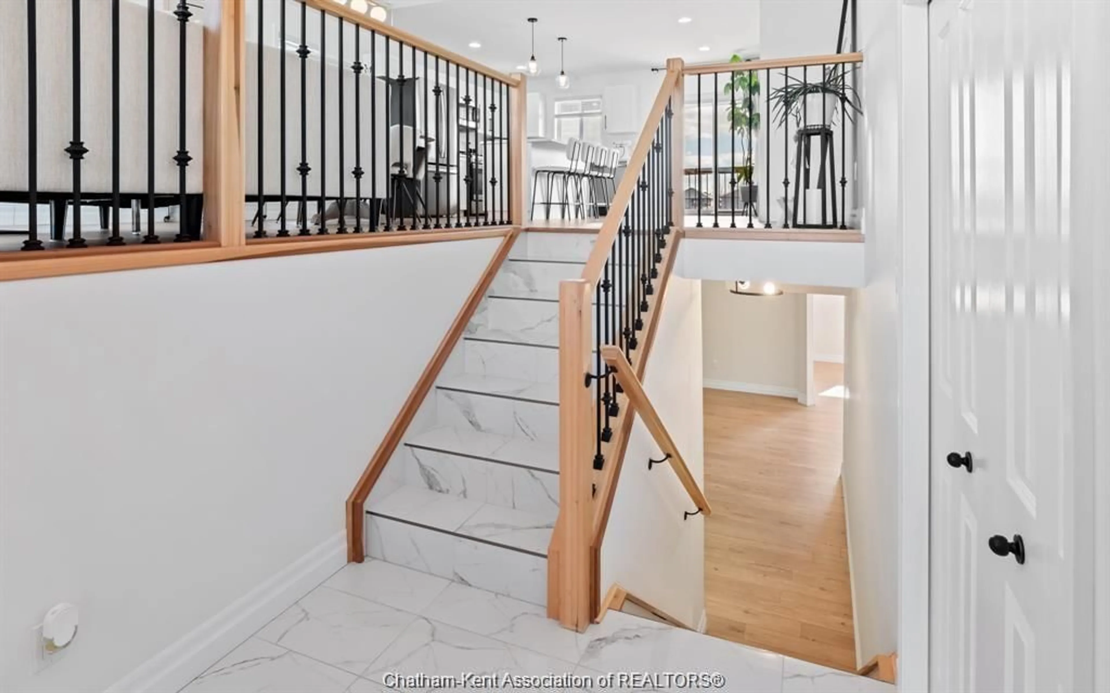 Stairs for 129 Lambert St, Amherstburg Ontario N9V 0G5
