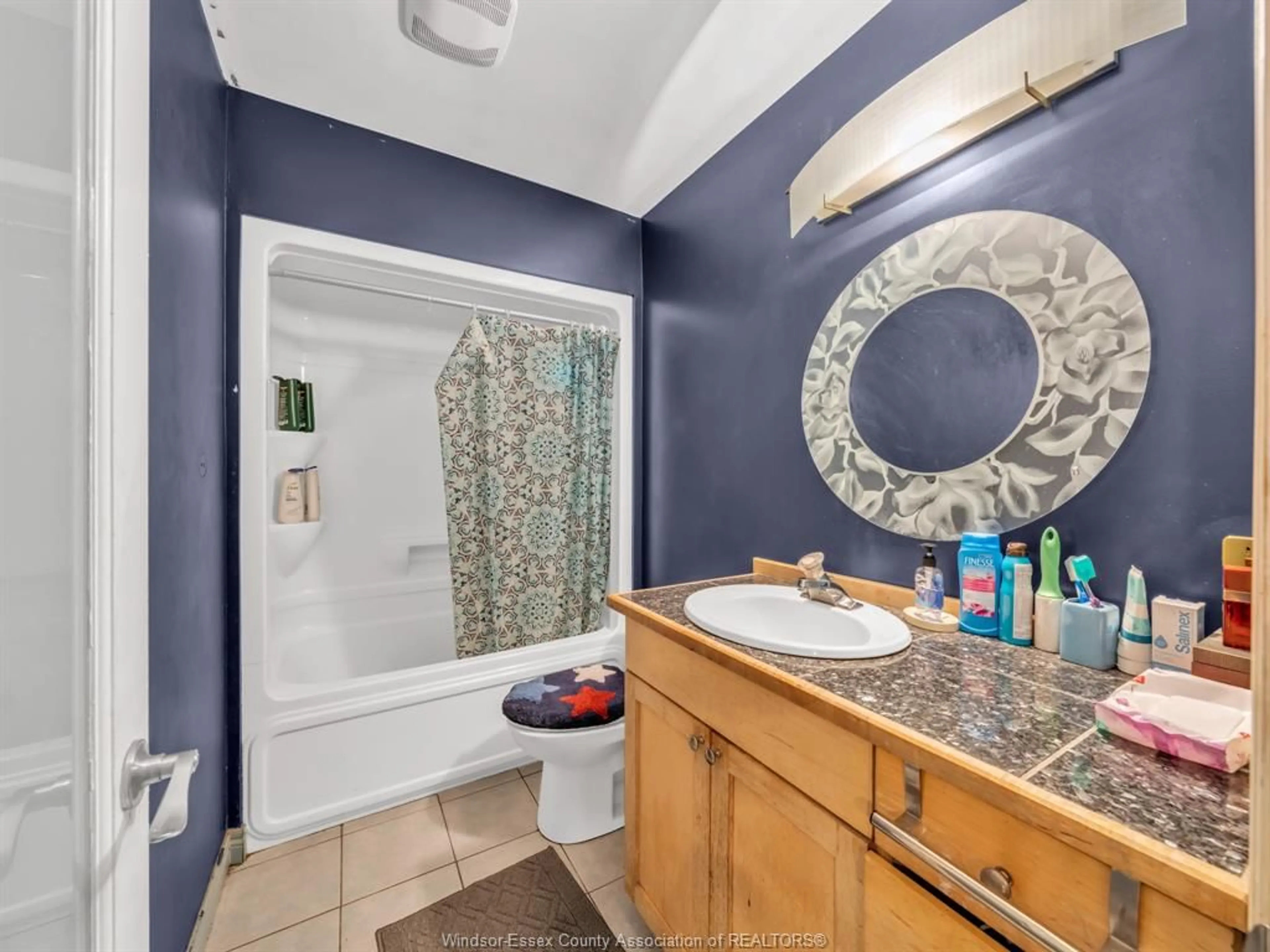 Standard bathroom, ceramic/tile floor for 1505 HIGHNOON Dr, Windsor Ontario N9G 3B6
