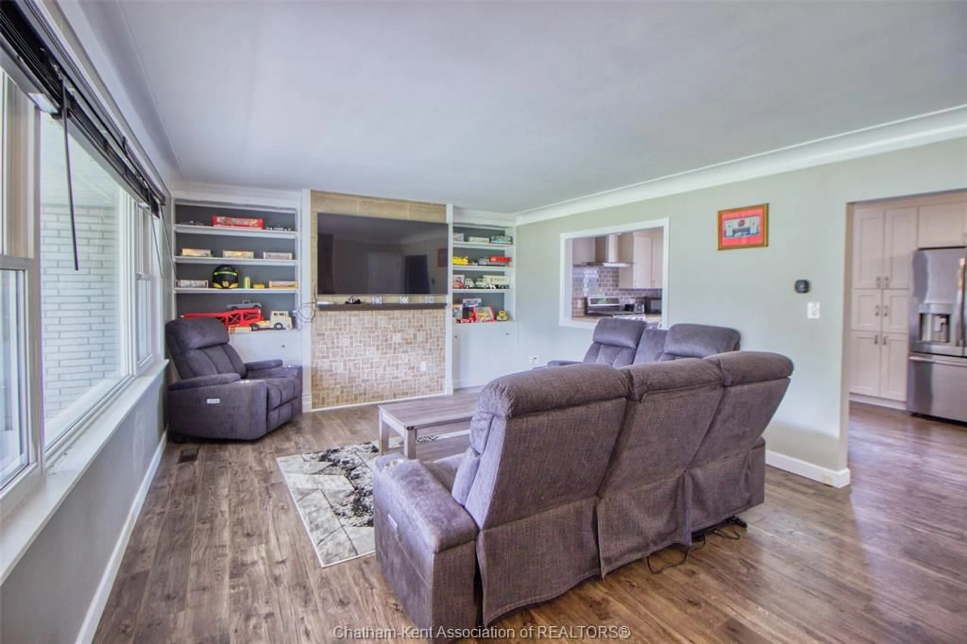 Living room with furniture, unknown for 241 Chatham St, Blenheim Ontario N0P 1A0