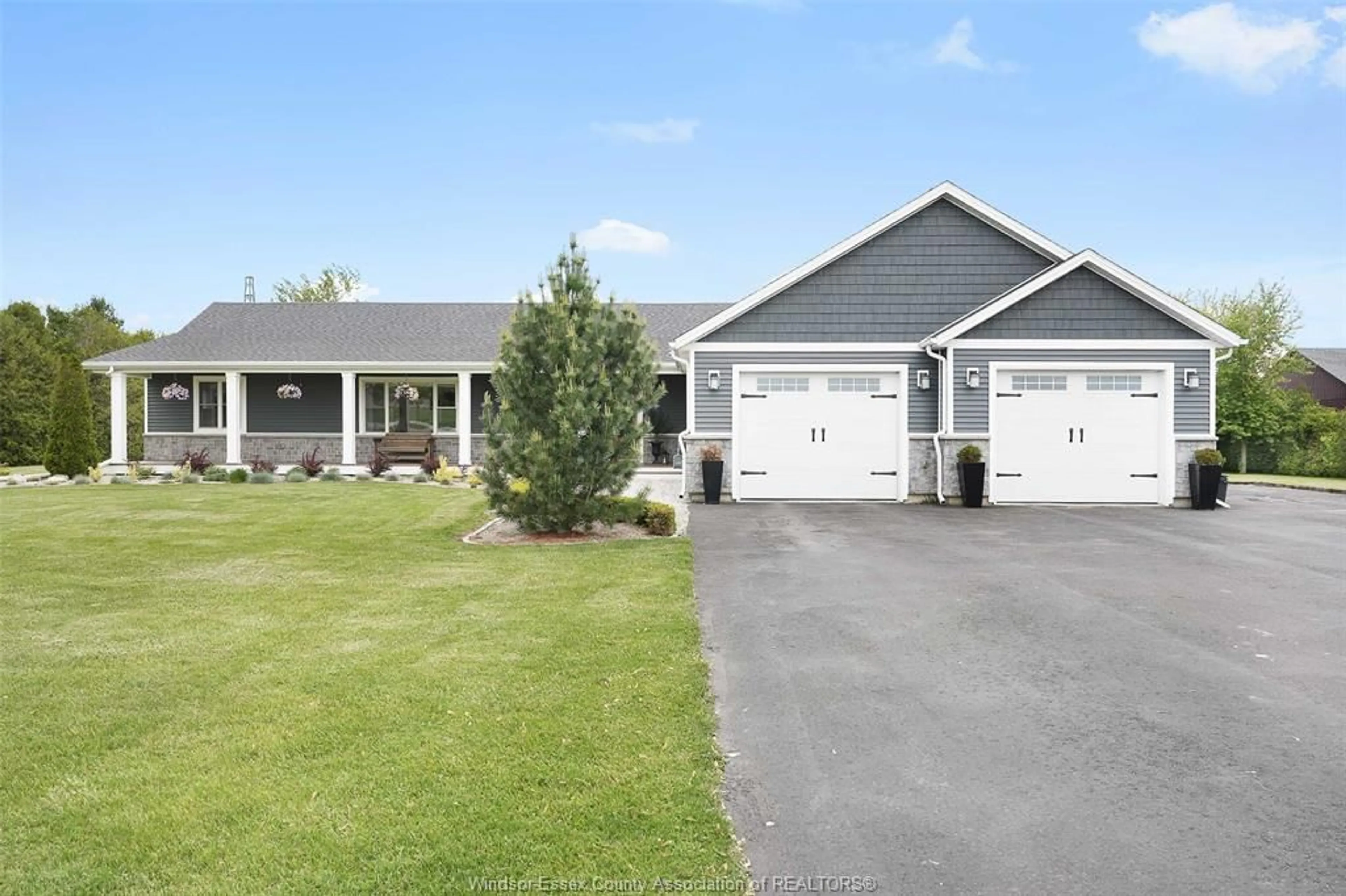 Home with vinyl exterior material, street for 1907 FOX RUN Rd, Leamington Ontario N8H 3V7