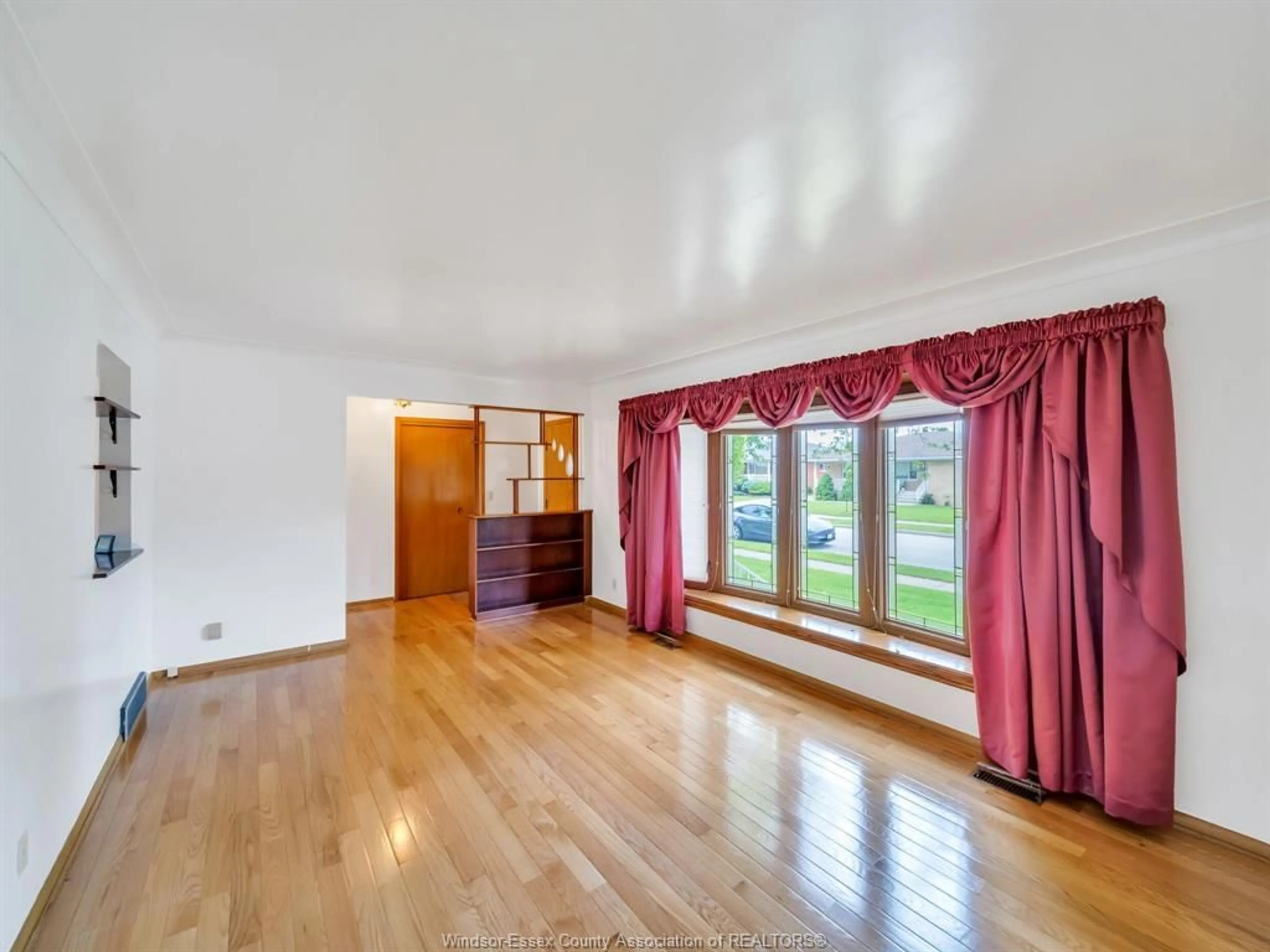 A pic of a room for 66 Main, Amherstburg Ontario N9V 2K9