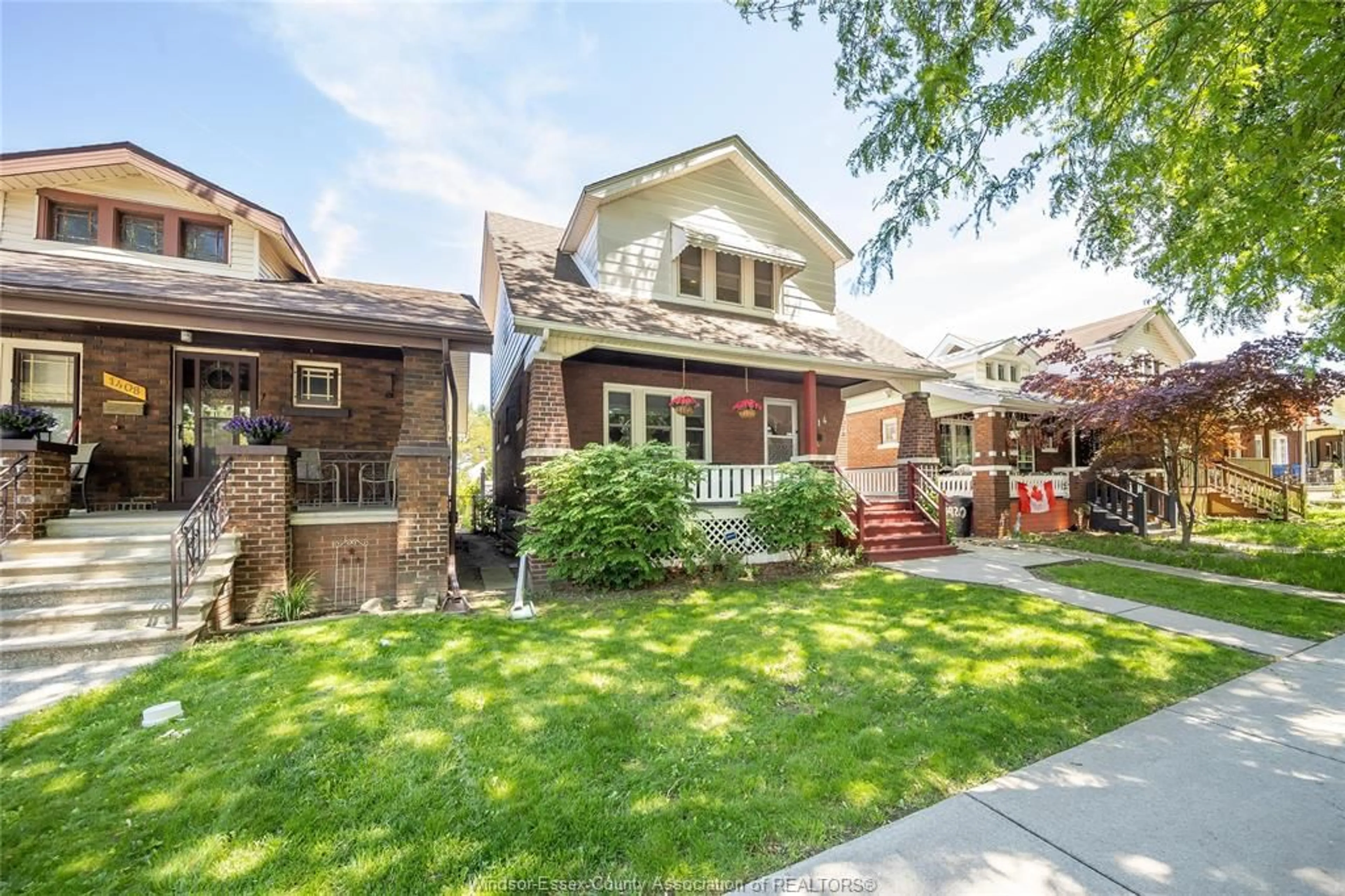 Home with brick exterior material, street for 1414 GLADSTONE Ave, Windsor Ontario N8X 1L8