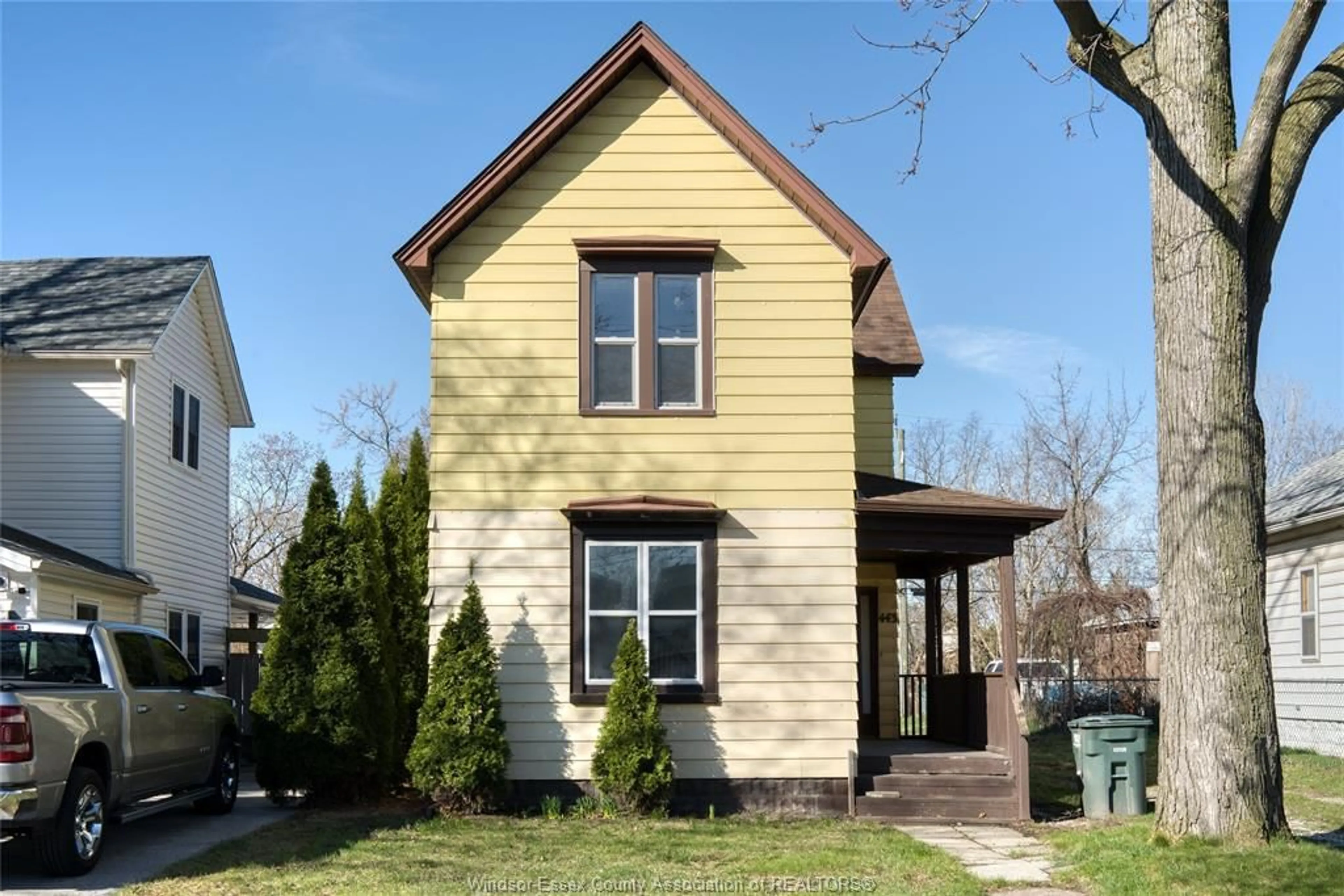 Home with brick exterior material, street for 443 WELLINGTON, Windsor Ontario N9A 5J3