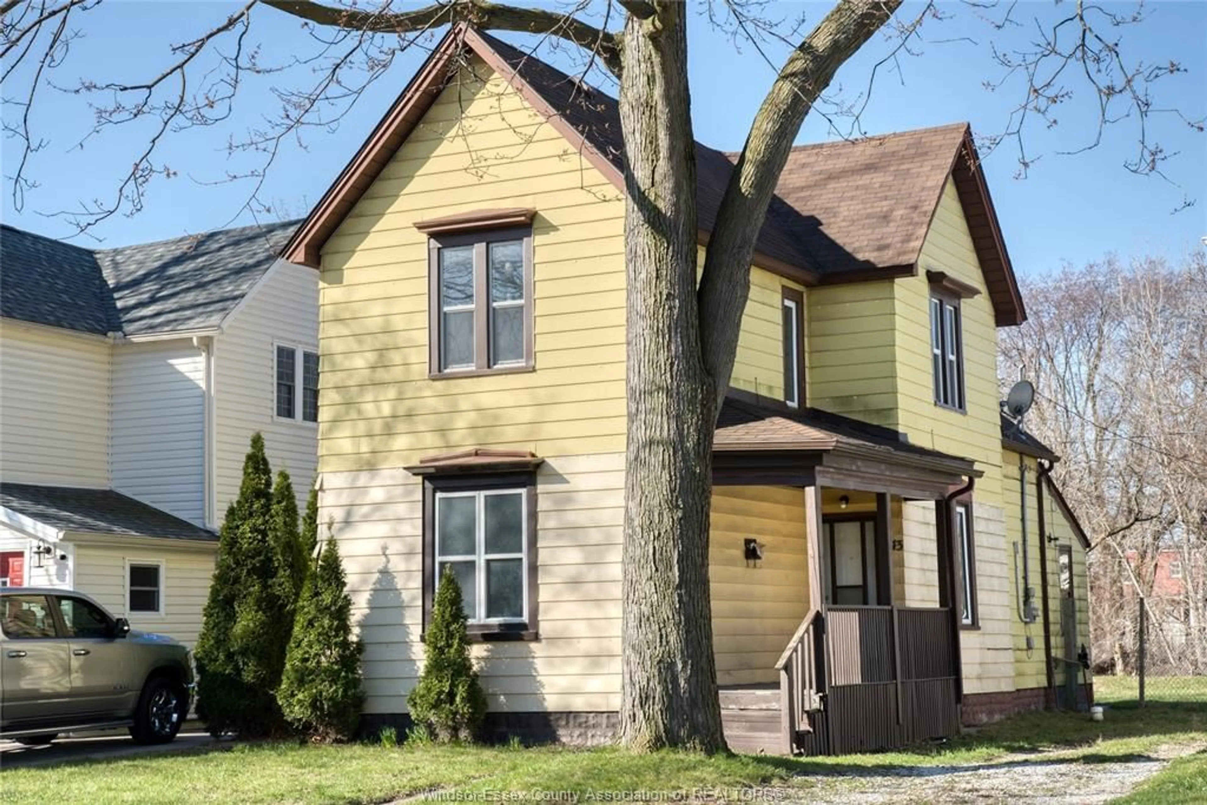 Unknown for 443 WELLINGTON, Windsor Ontario N9A 5J3
