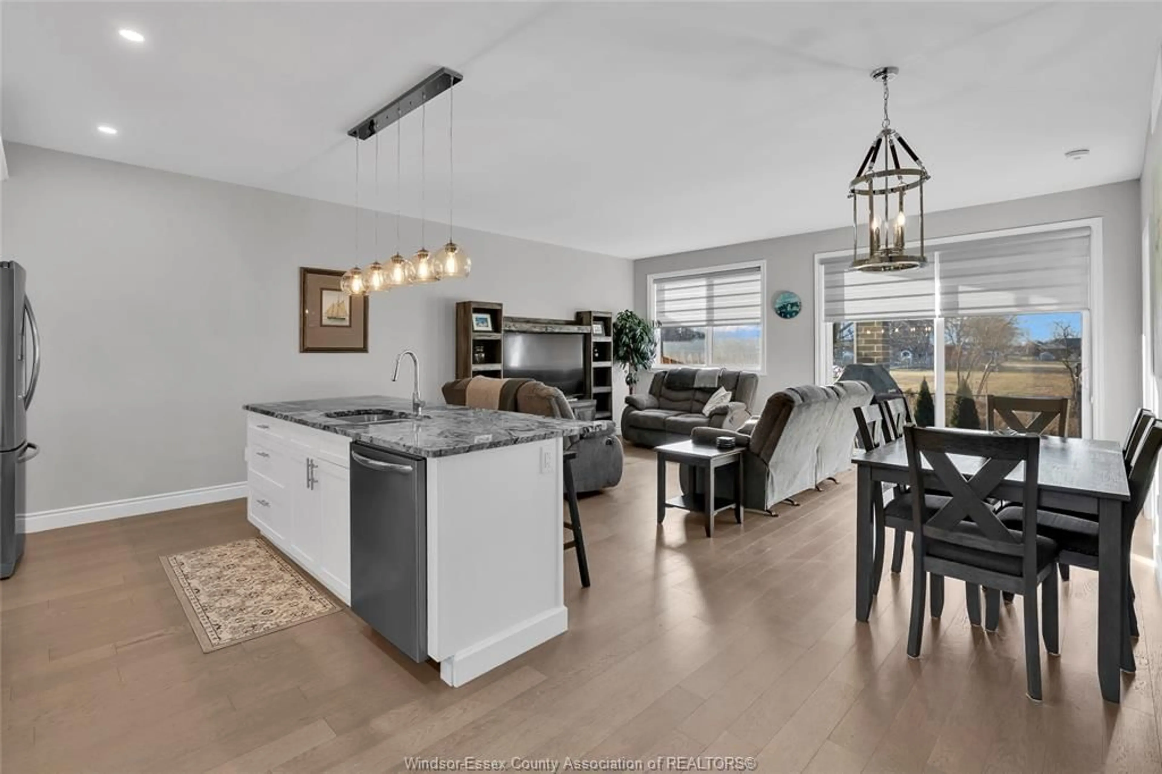 Open concept kitchen, unknown for 239 LIVINGSTONE Cres, Amherstburg Ontario N9V 0H1