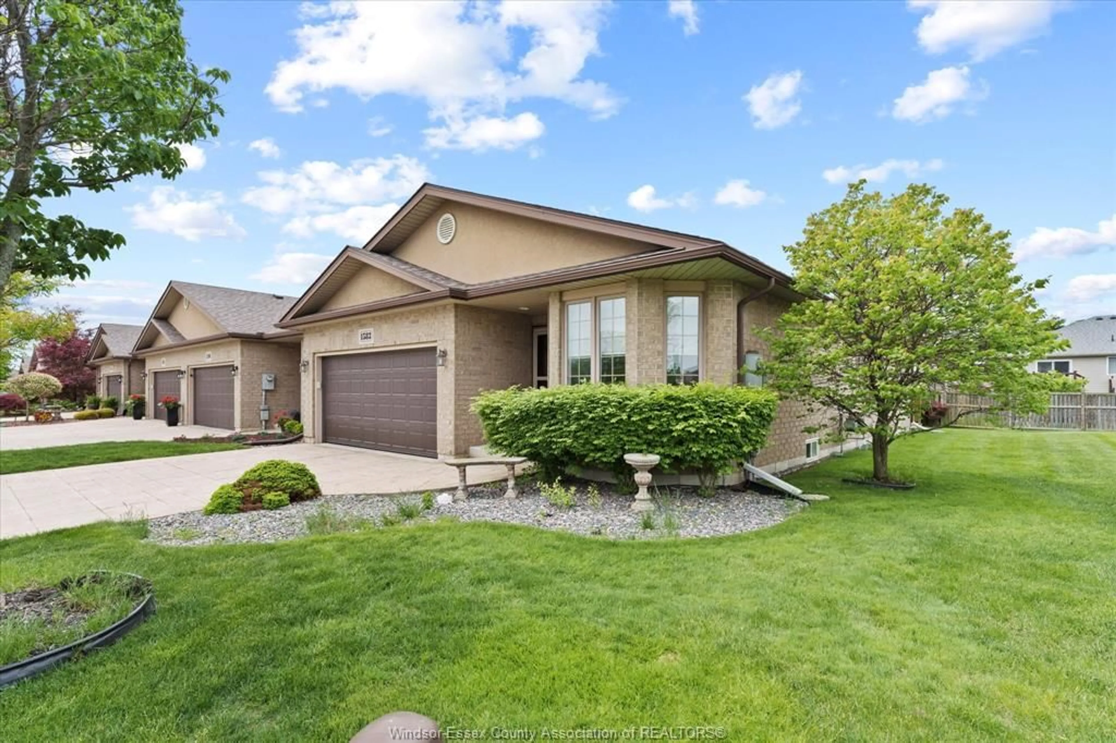 Unknown for 1583 Luxury Ave, Windsor Ontario N8P 1S7