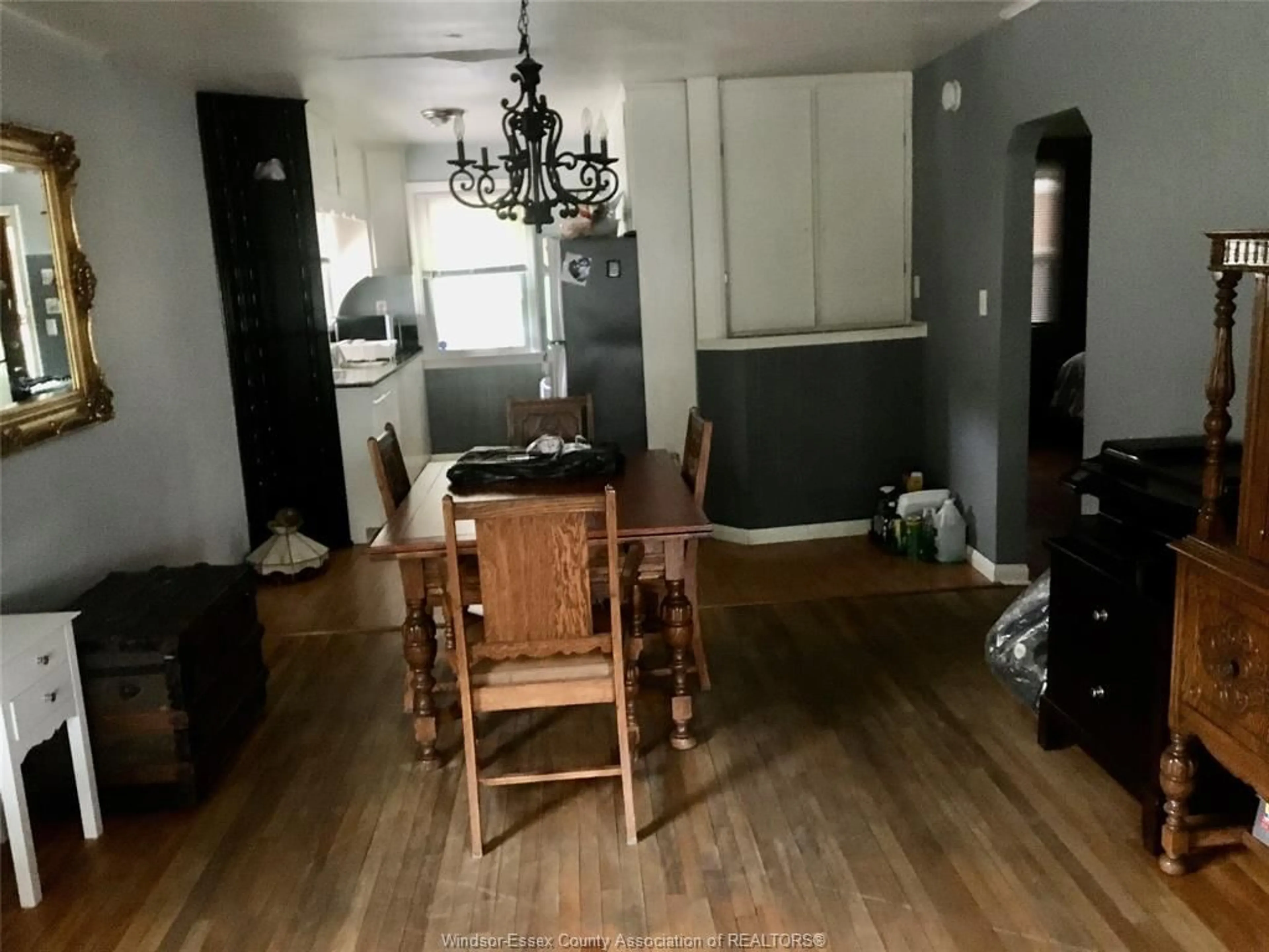 Dining room, wood/laminate floor for 1145 FORD Blvd, Windsor Ontario N8S 2G2