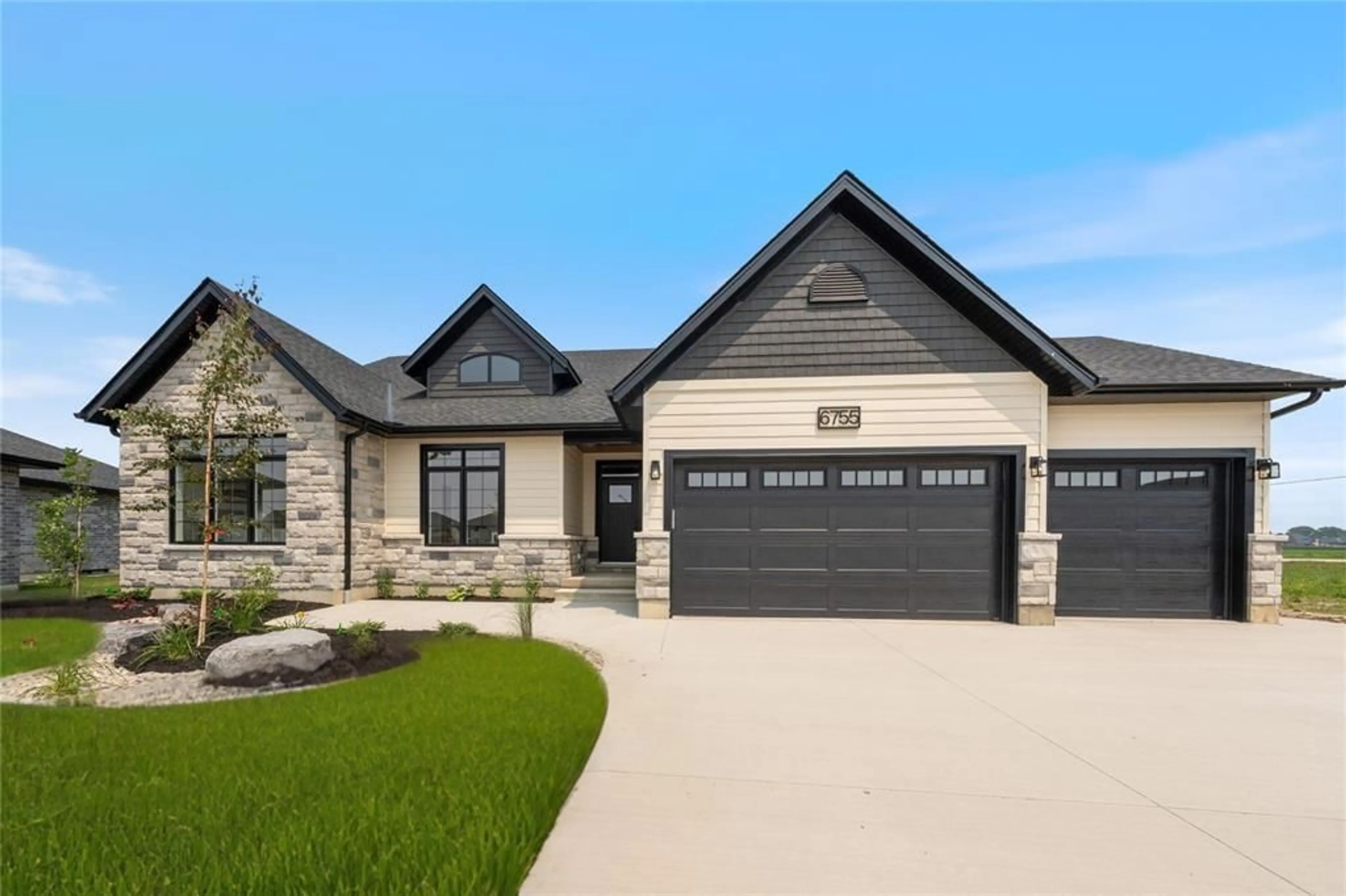 Home with brick exterior material, street for 6755 GRIFFIN Dr, Plympton-Wyoming Ontario N0N 1E0