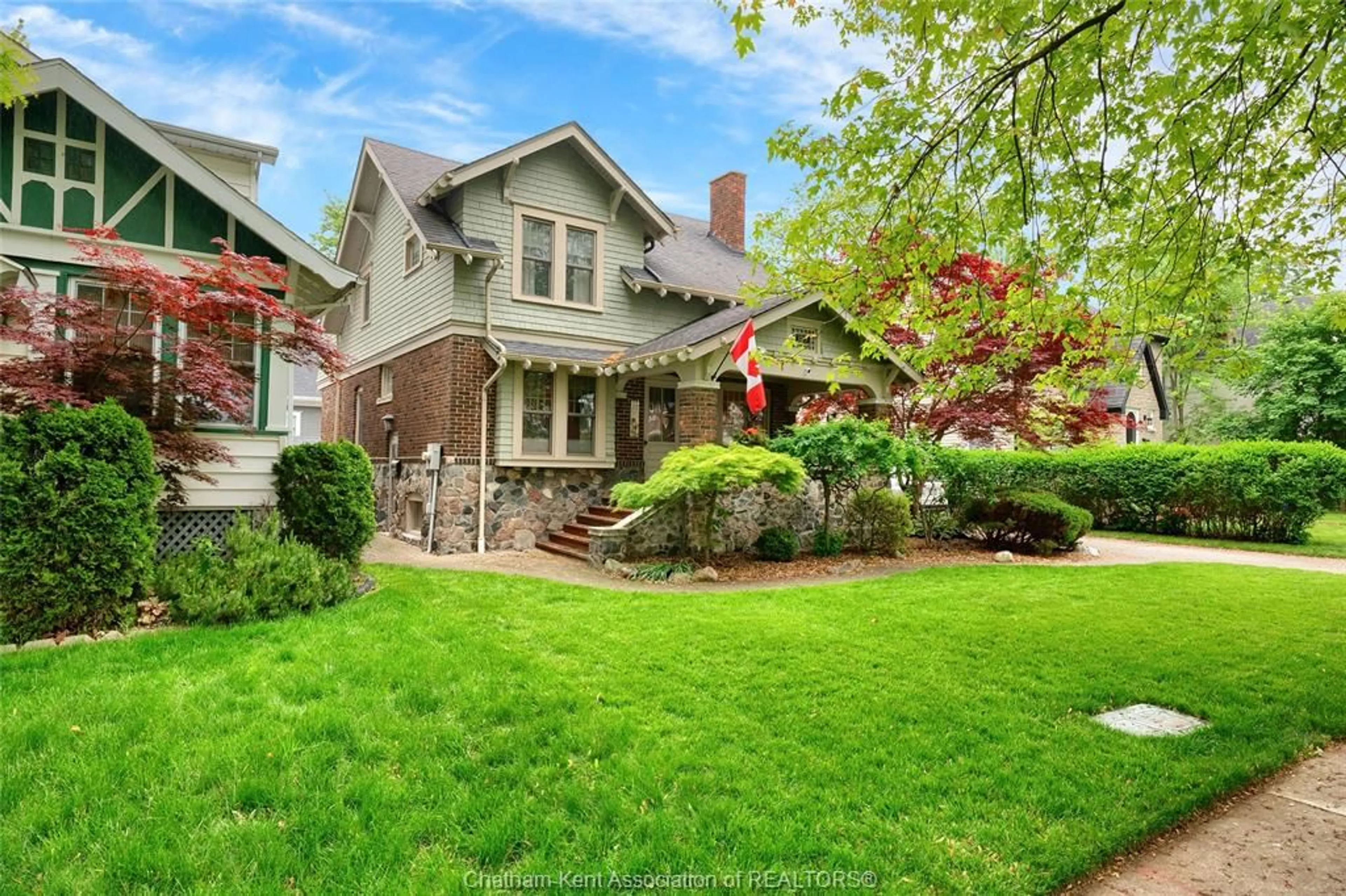 Home with brick exterior material, street for 127 Victoria Ave, Chatham Ontario N7L 3A4