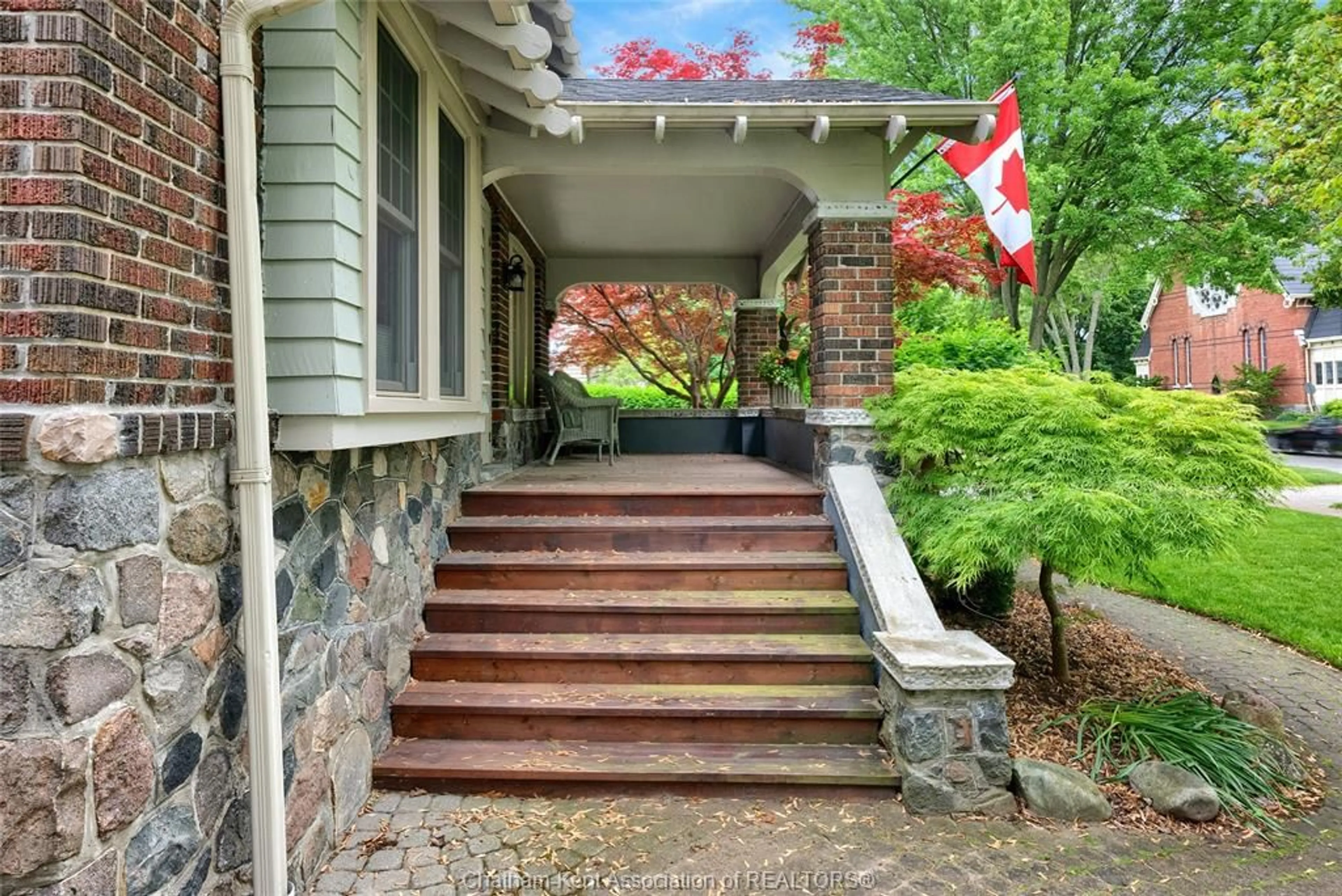 Unknown for 127 Victoria Ave, Chatham Ontario N7L 3A4