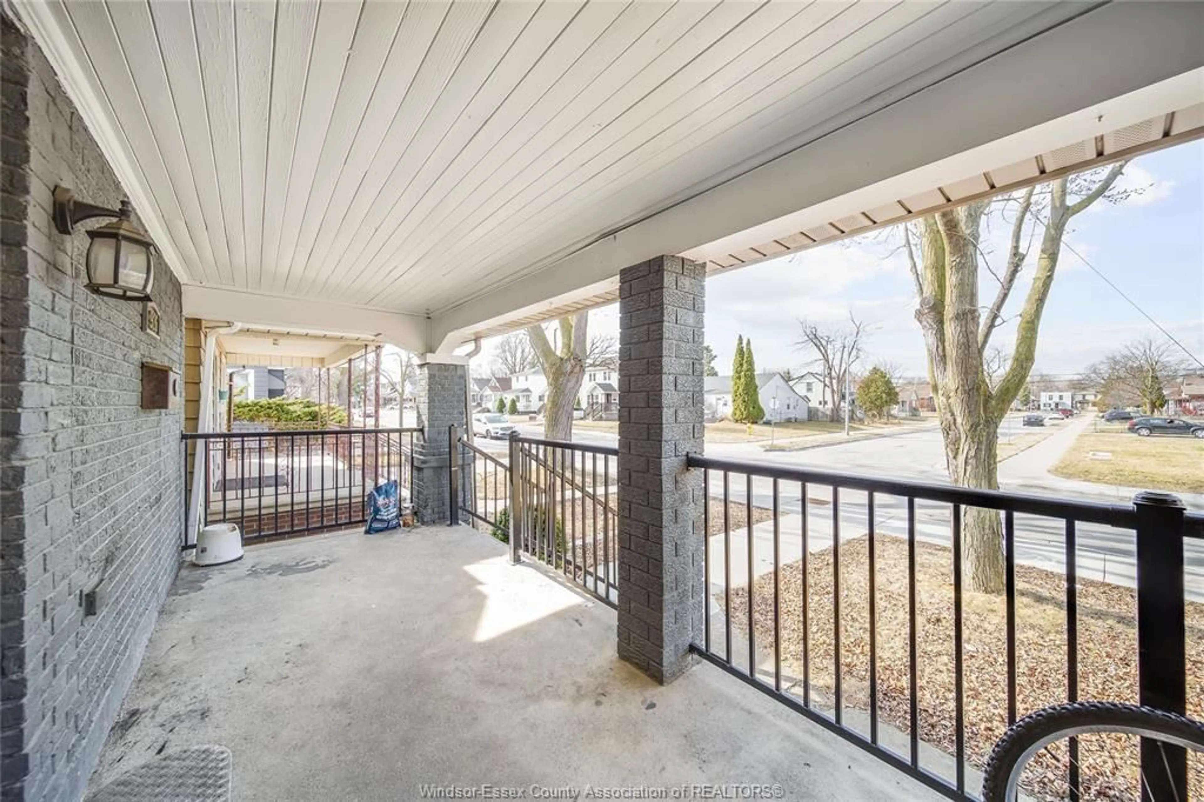 Patio, unknown for 926 CURRY Ave, Windsor Ontario N9B 2C5