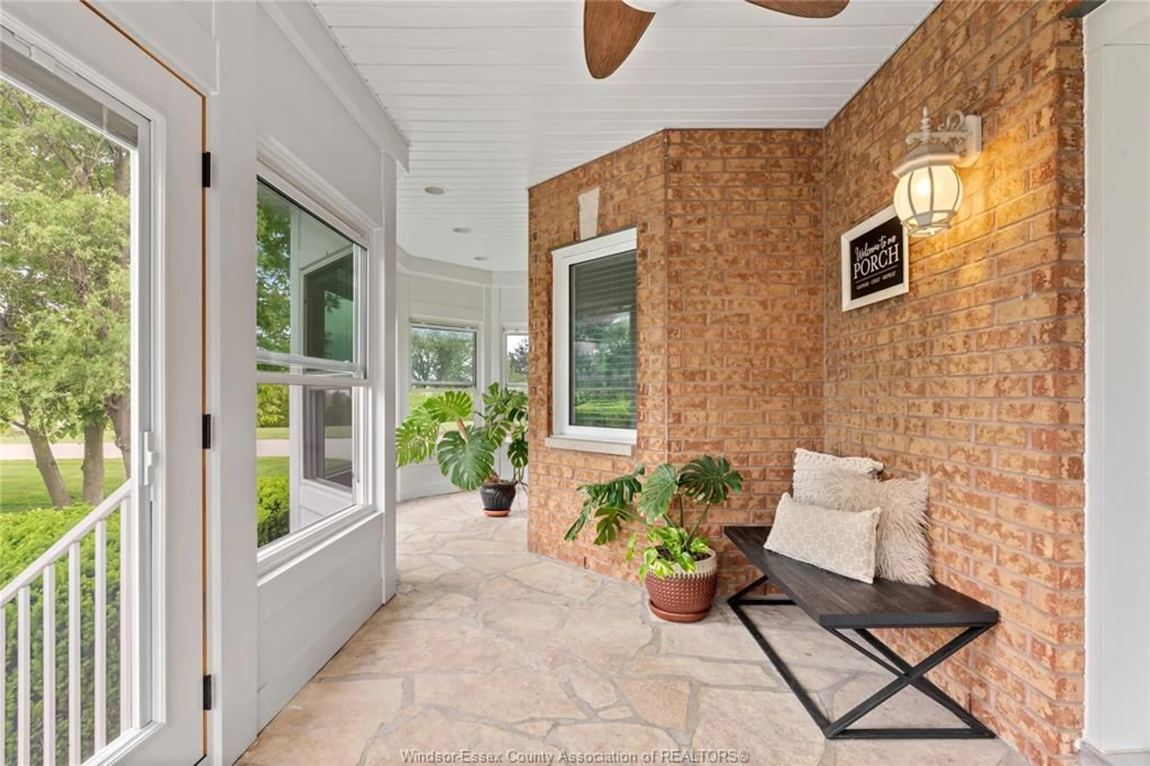 Indoor entryway for 3476 Concession Road 3, Harrow Ontario N0R 1G0