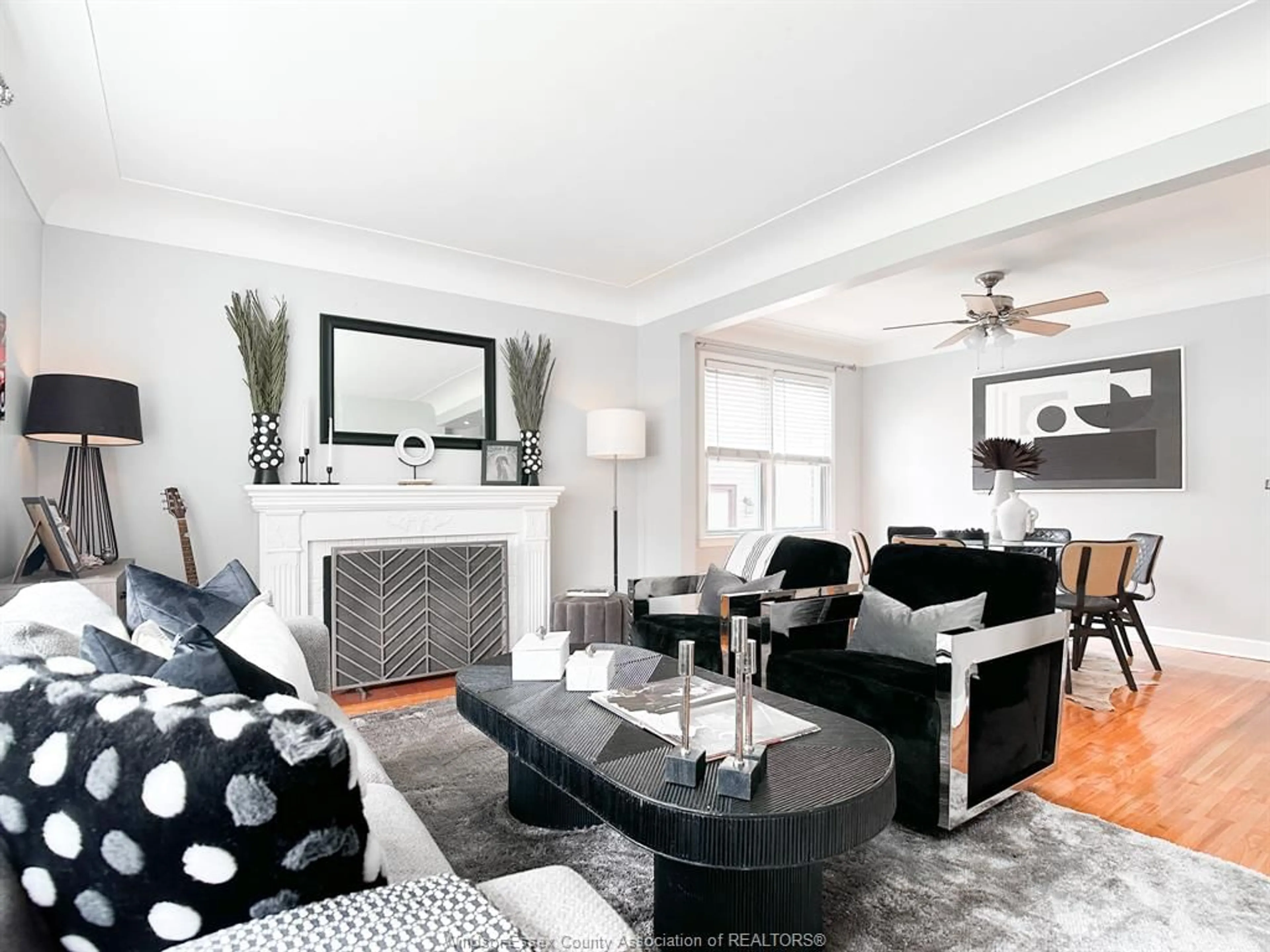 Living room with furniture, unknown for 866 BELLEPERCHE, Windsor Ontario N8S 3C1