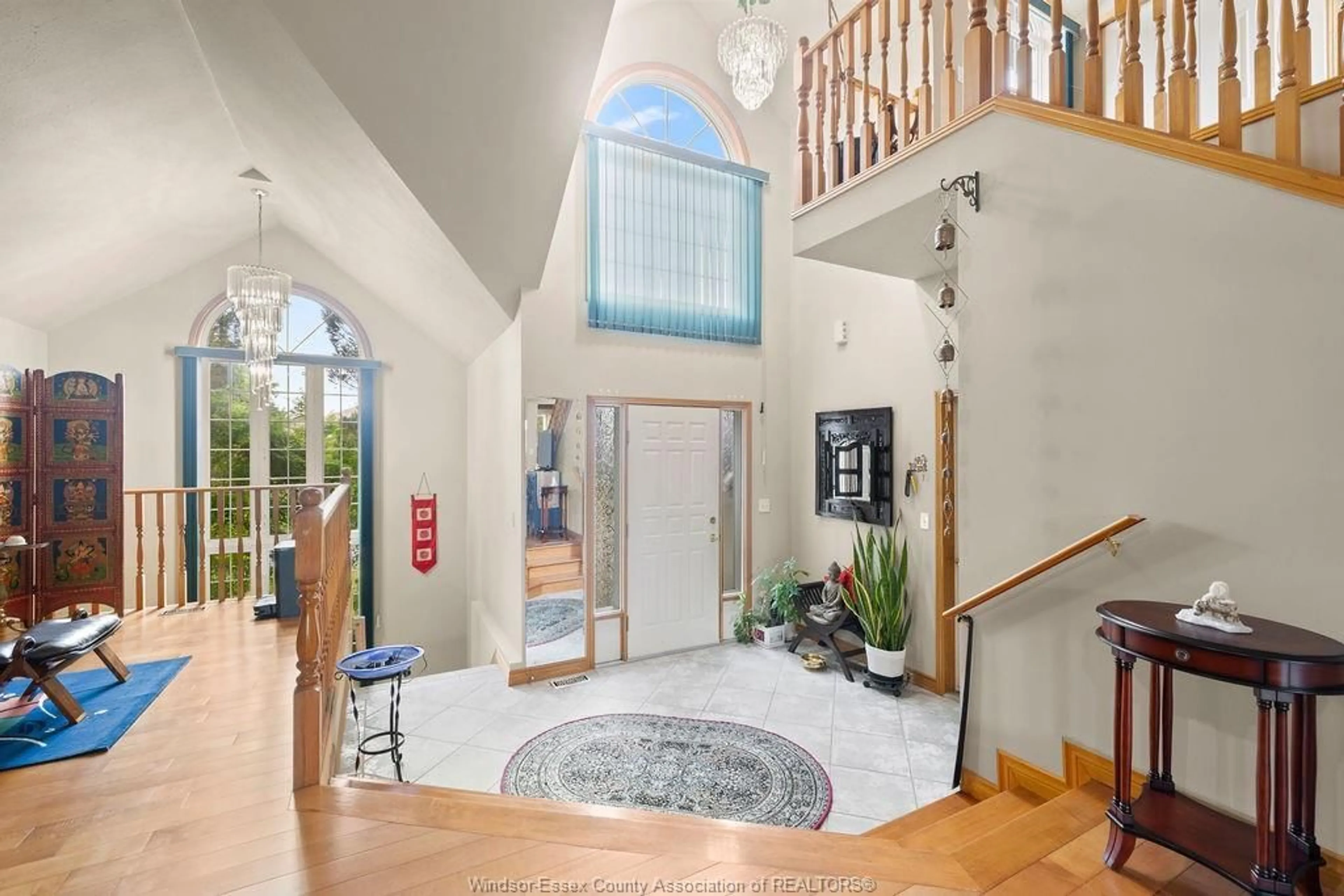 Indoor foyer for 4577 HUNT CLUB Cres, Windsor Ontario N9G 2P6