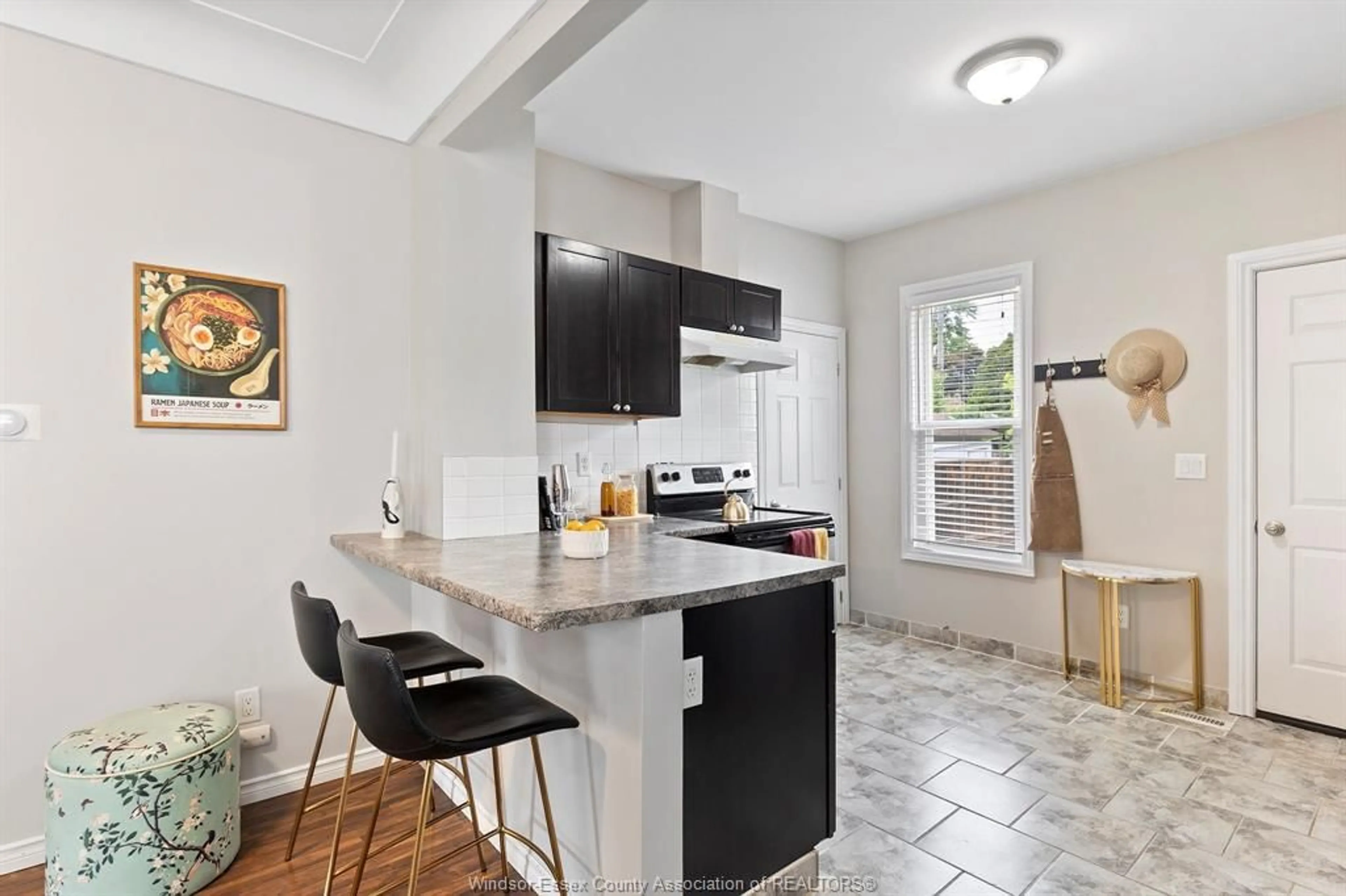 Standard kitchen, ceramic/tile floor for 1166 MOY, Windsor Ontario N9A 2P5
