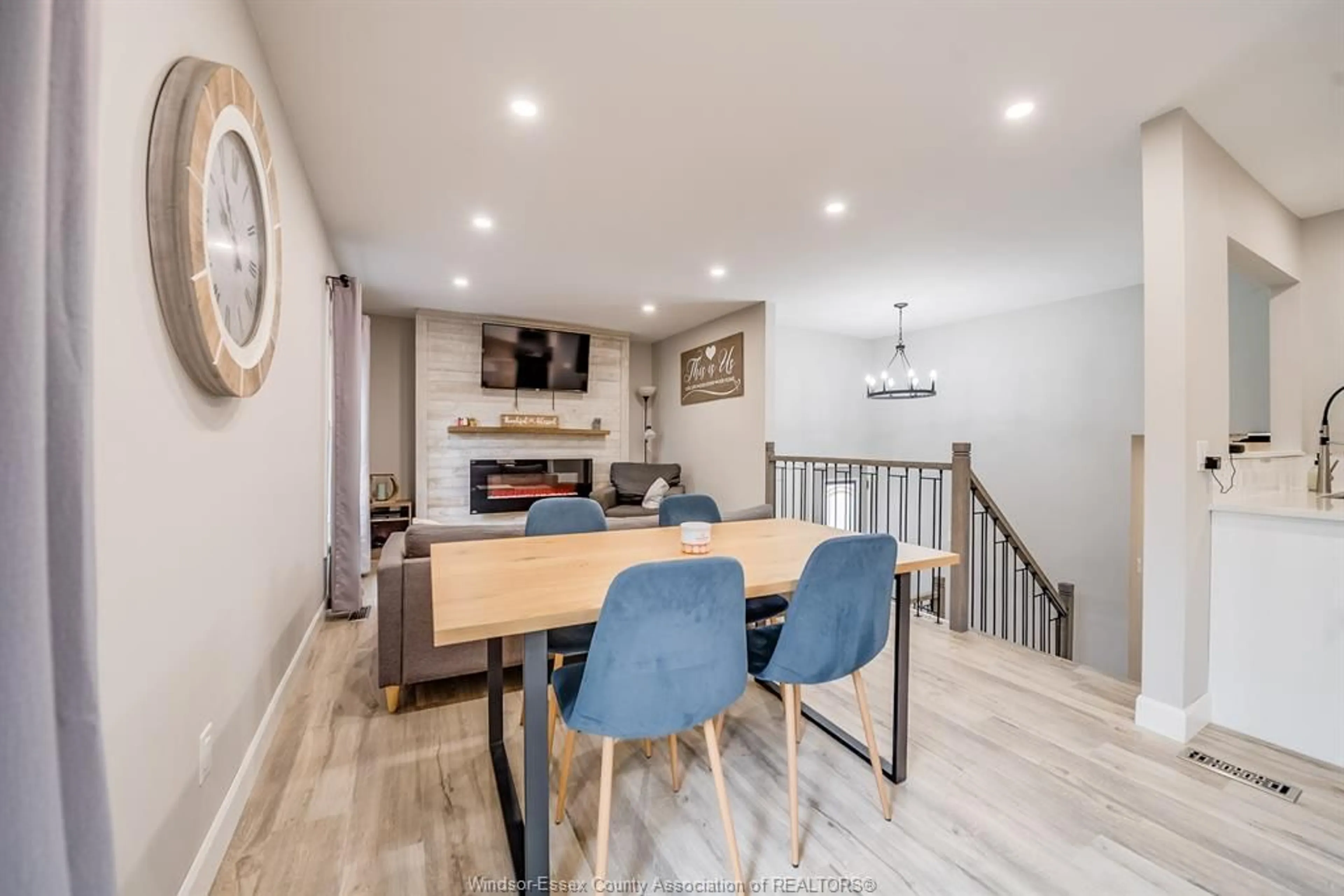 Unknown for 71 COPPERFIELD Cres, Chatham Ontario N7M 5X5