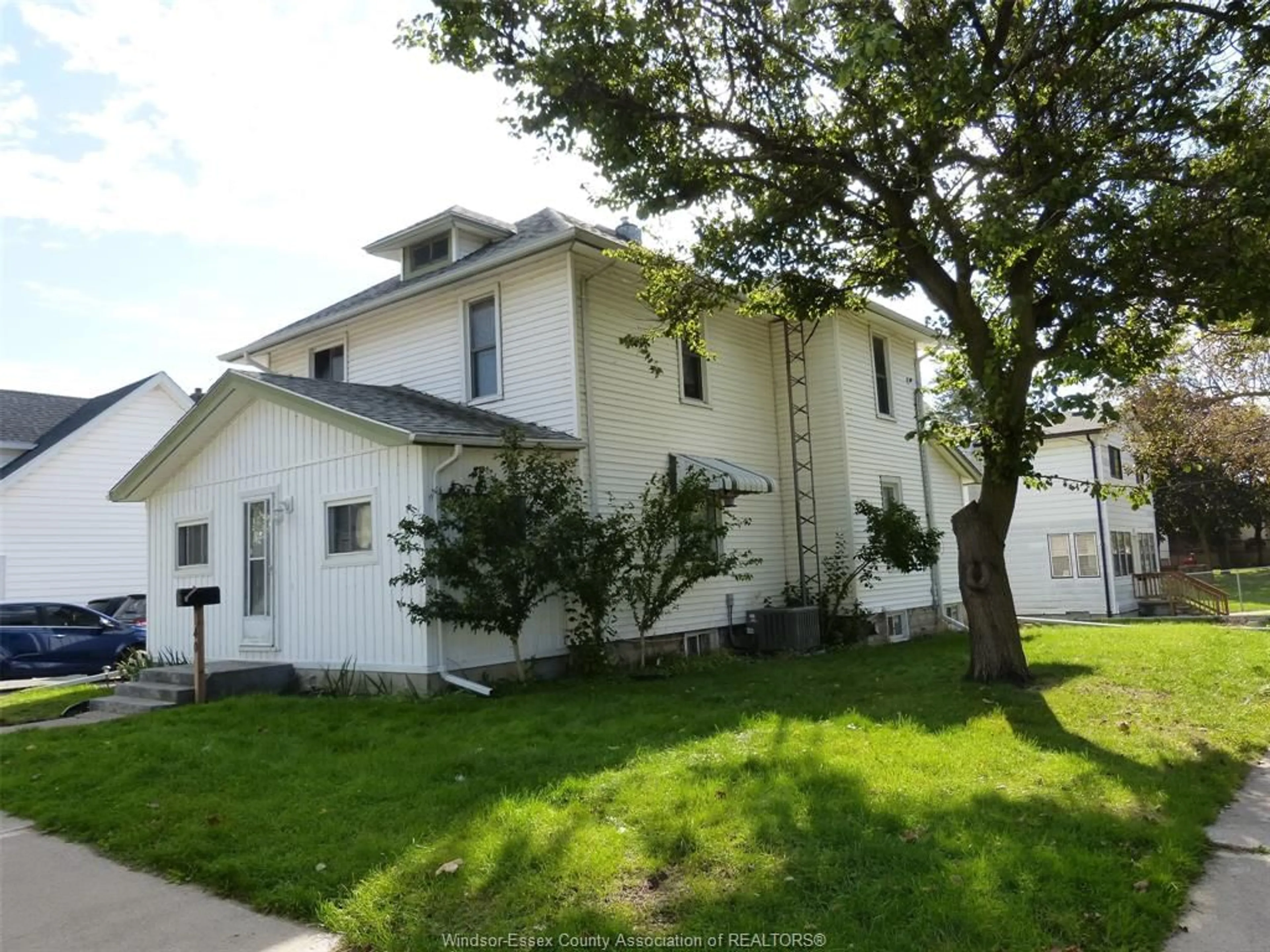 Unknown for 40 ASKEW, Leamington Ontario N8H 1X7