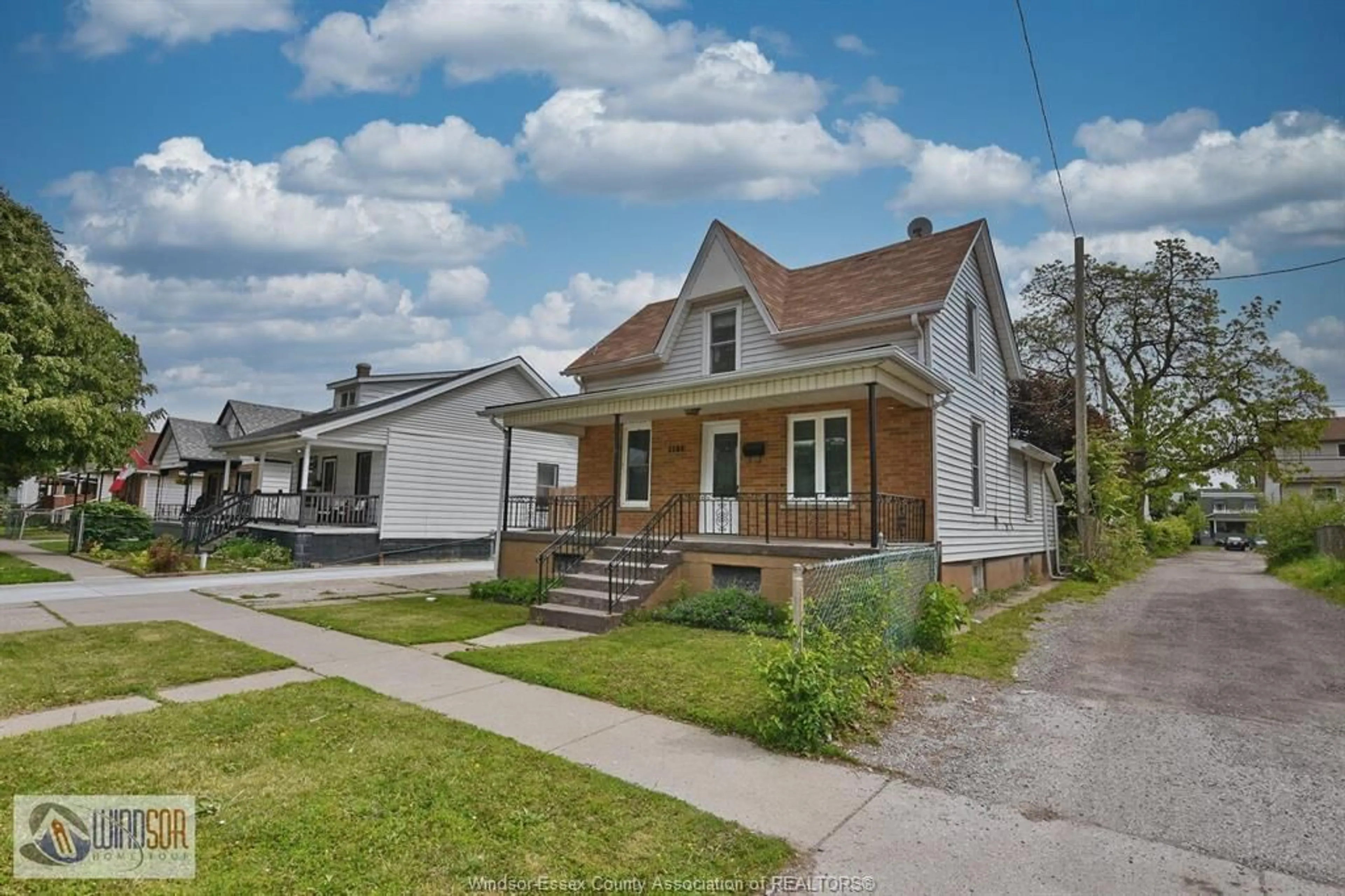 Unknown for 1104 HIGHLAND, Windsor Ontario N9A 1R7