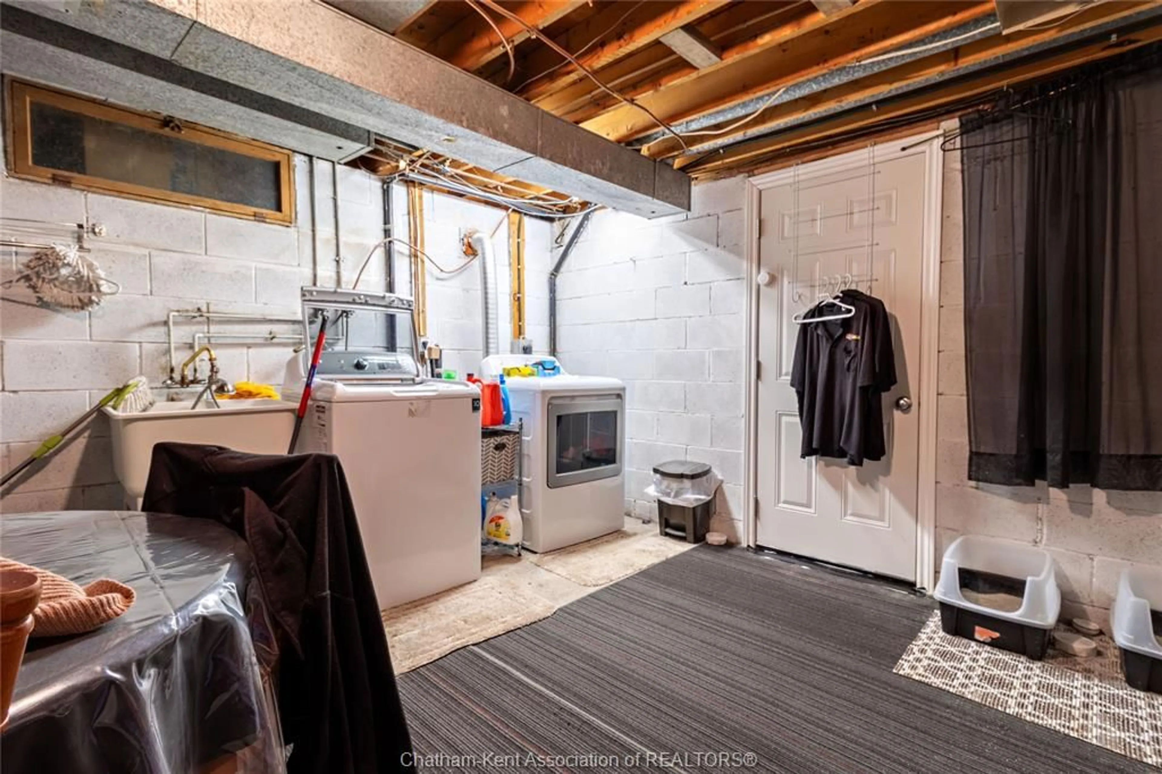 Unknown for 282 PARK Ave, Chatham Ontario N7M 3V9