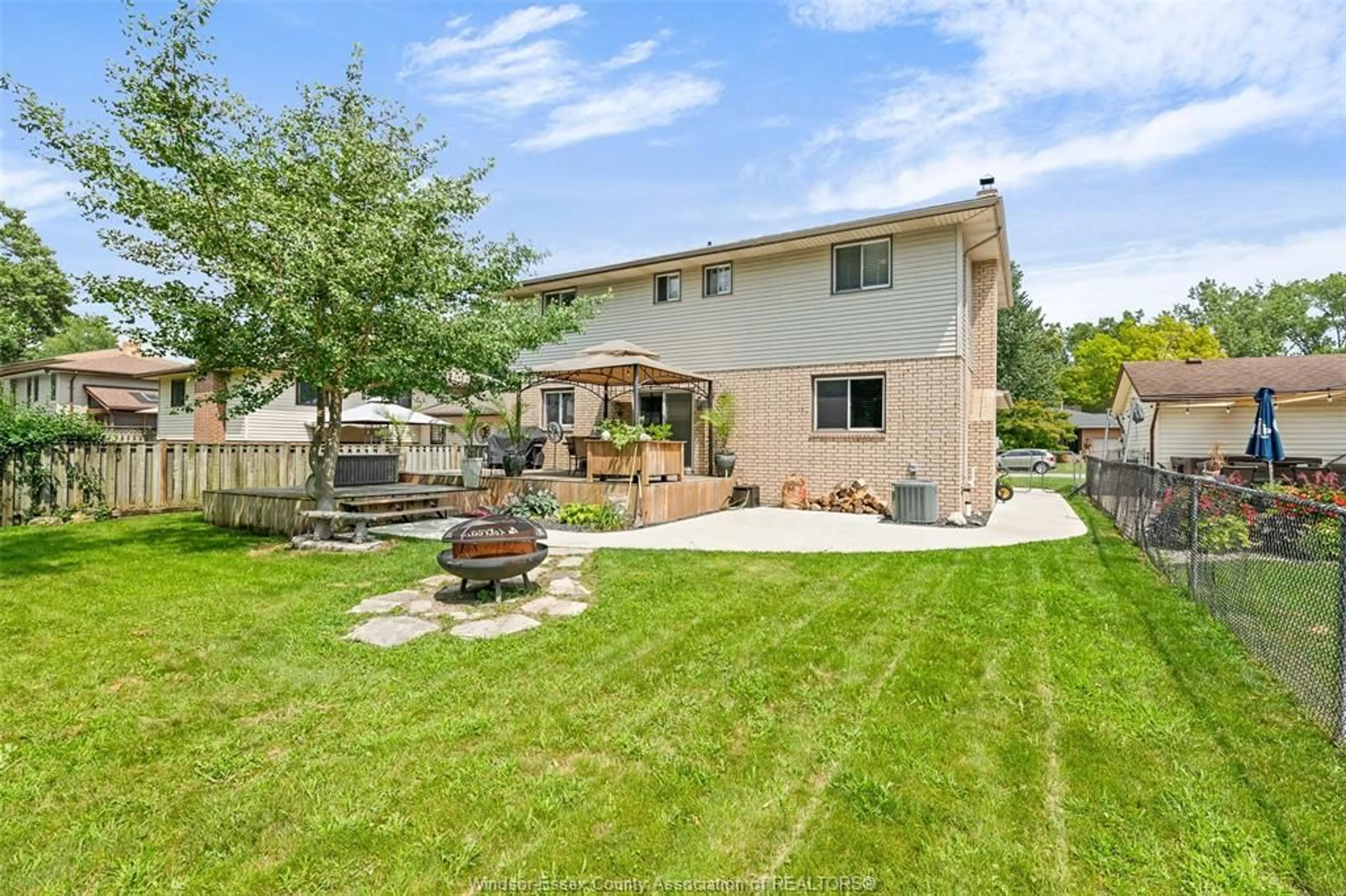 Patio, unknown for 374 Ramblewood Dr, LaSalle Ontario N9J 3B8
