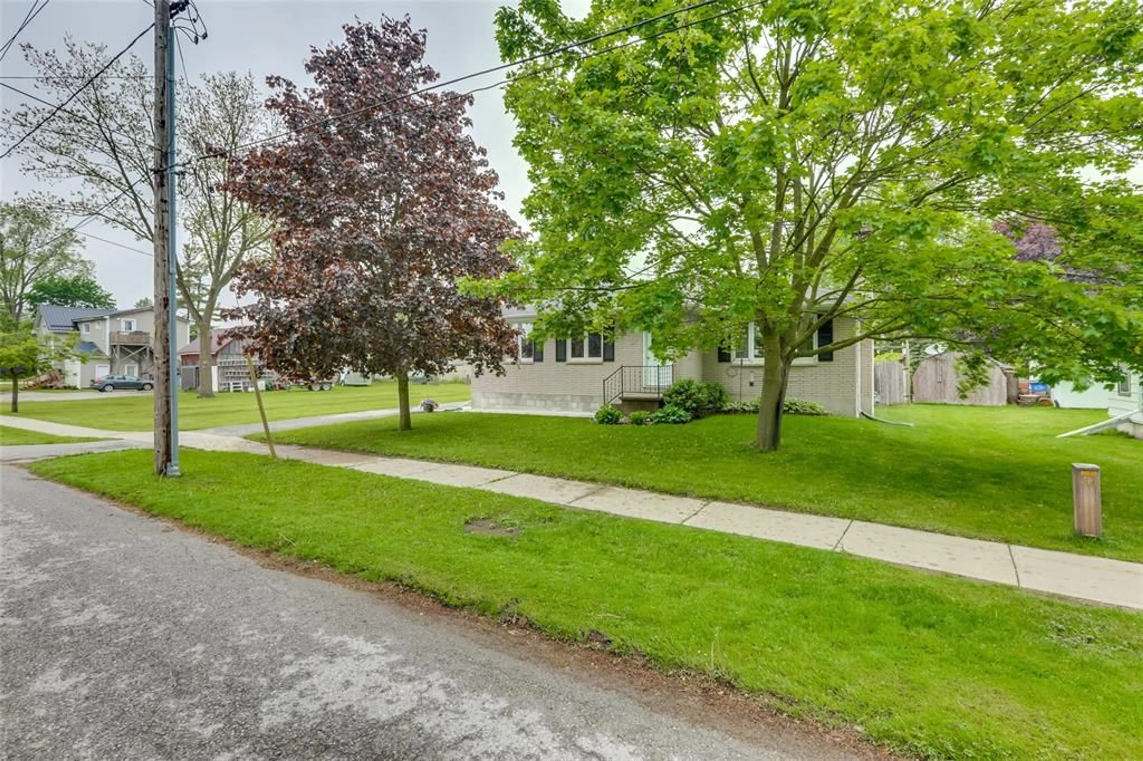 Unknown for 226 TAIN St, Parkhill Ontario N0M 2K0