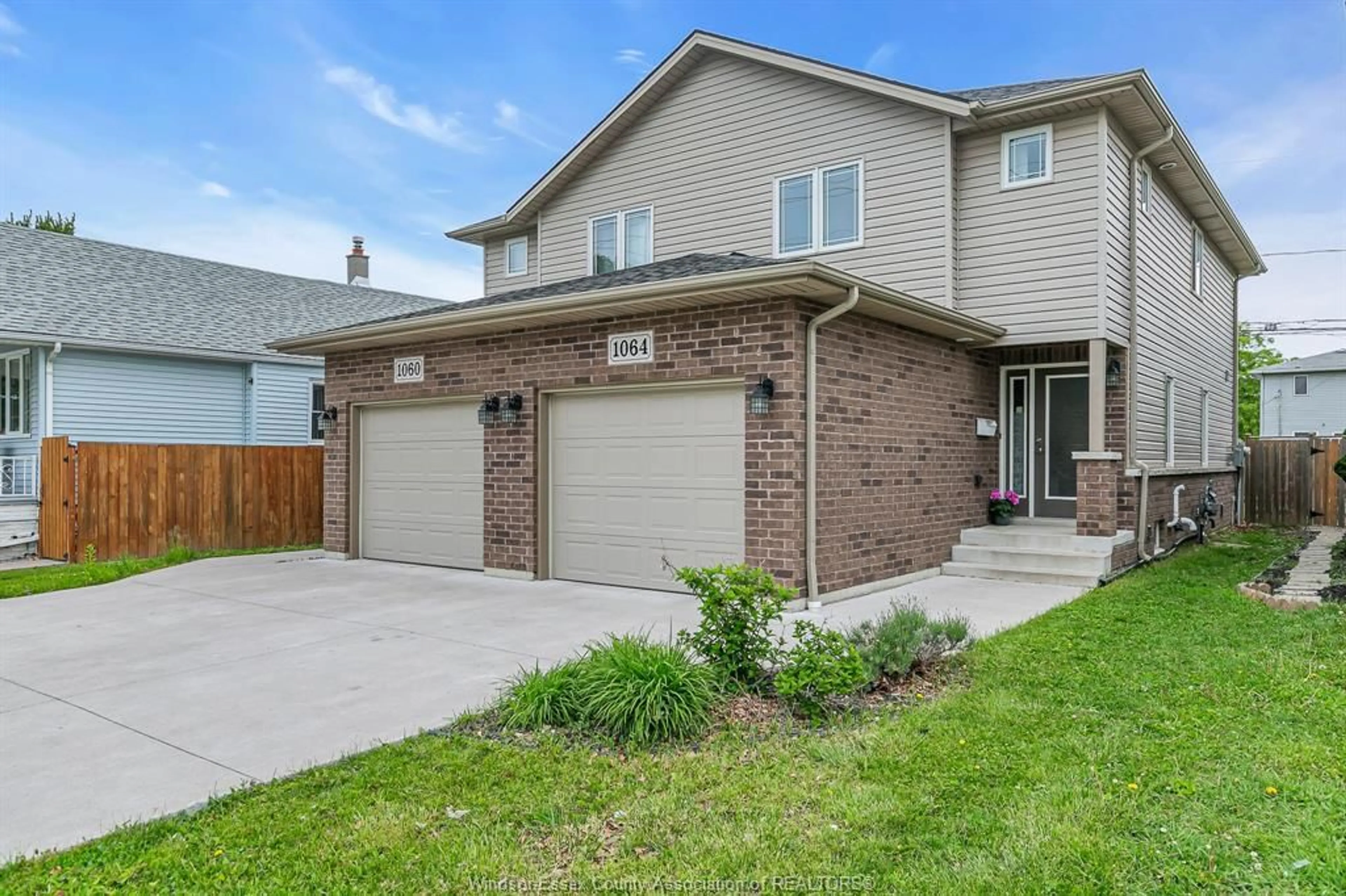 Home with brick exterior material, street for 1064 MERCER, Windsor Ontario N9A 1N9