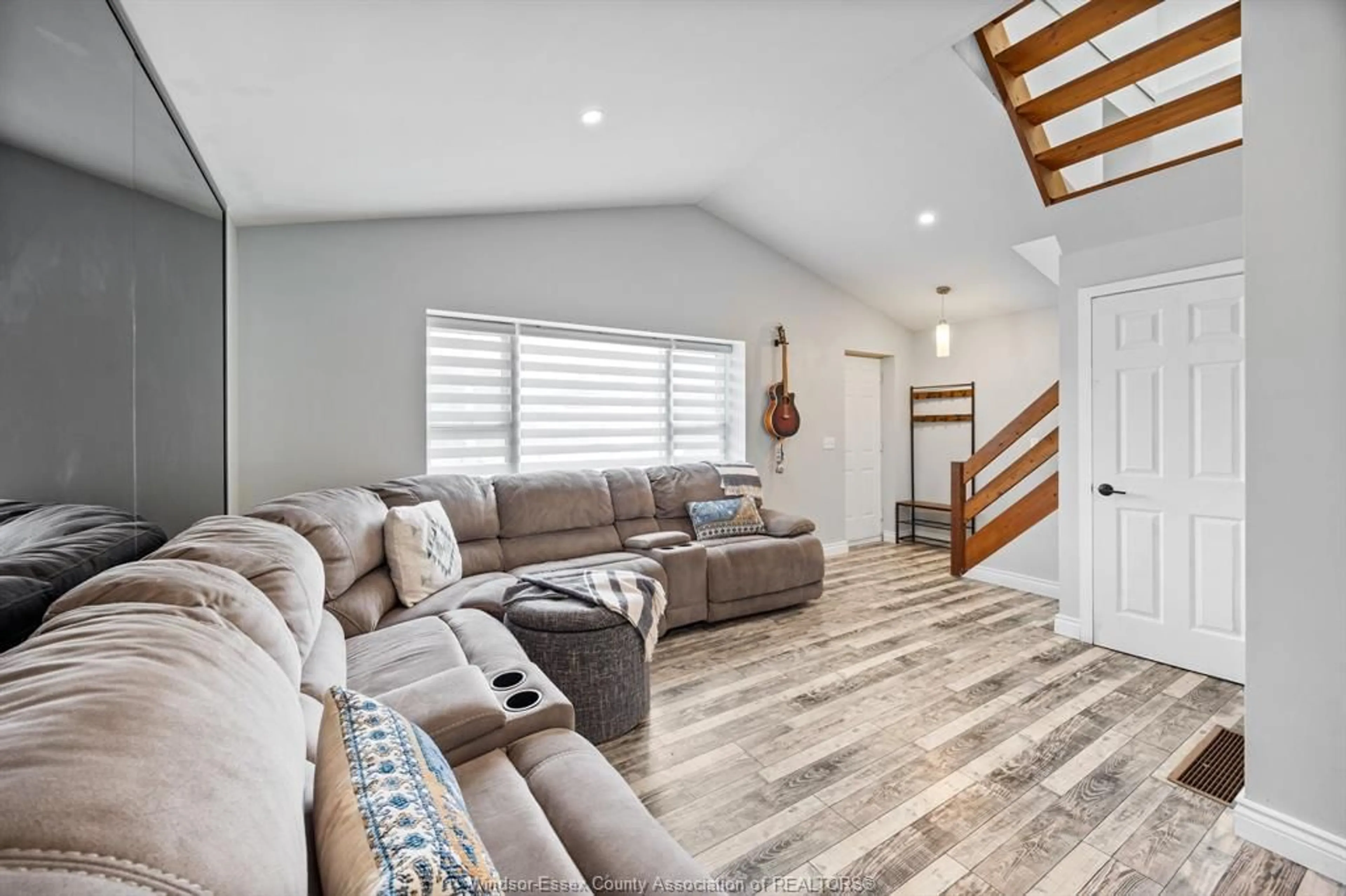 Living room with furniture, unknown for 2736 COUNTY RD 42, St. Joachim Ontario N0R 1S0