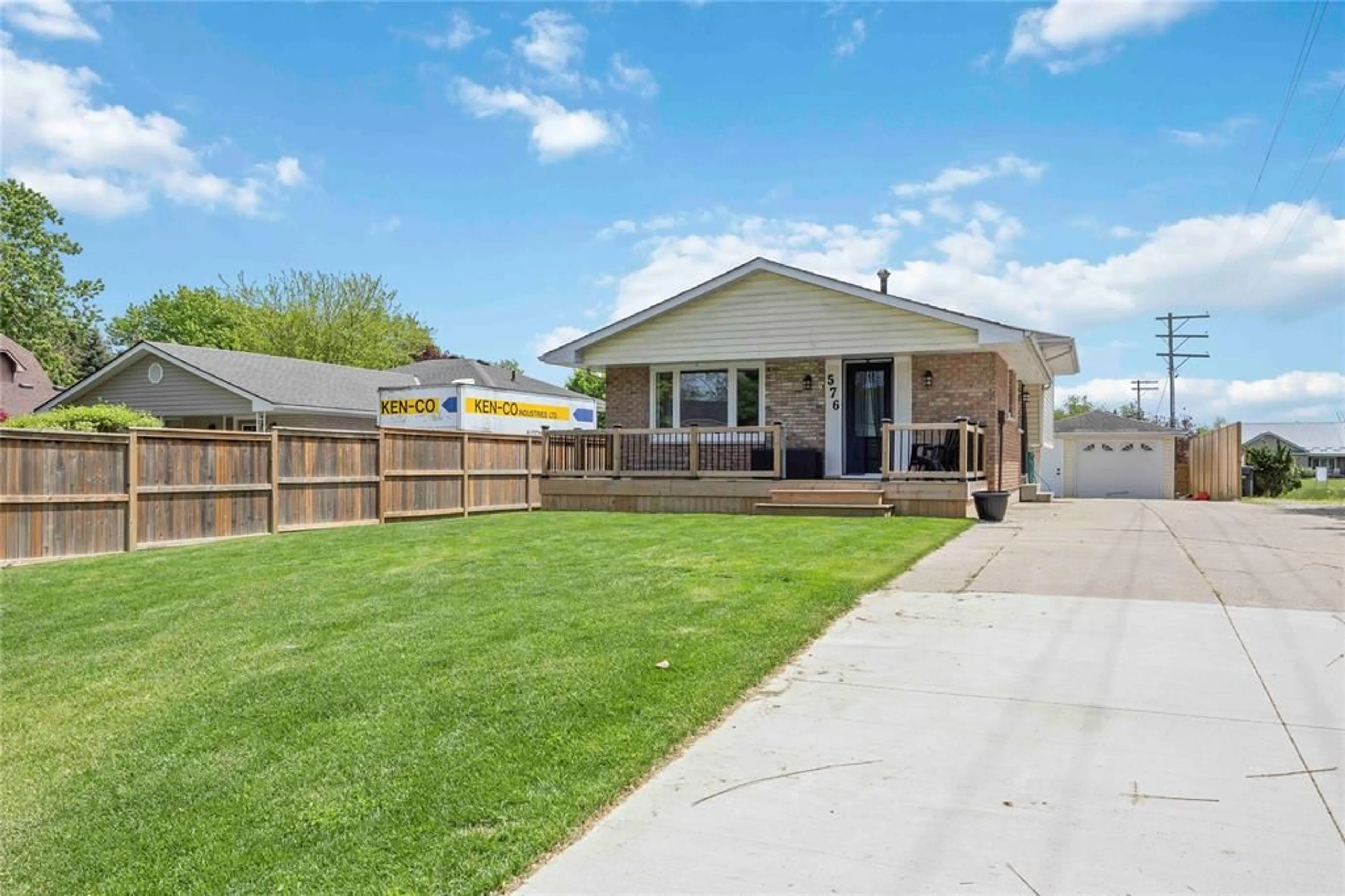 Home with vinyl exterior material, street for 576 FRONT St, Plympton-Wyoming Ontario N0N 1T0