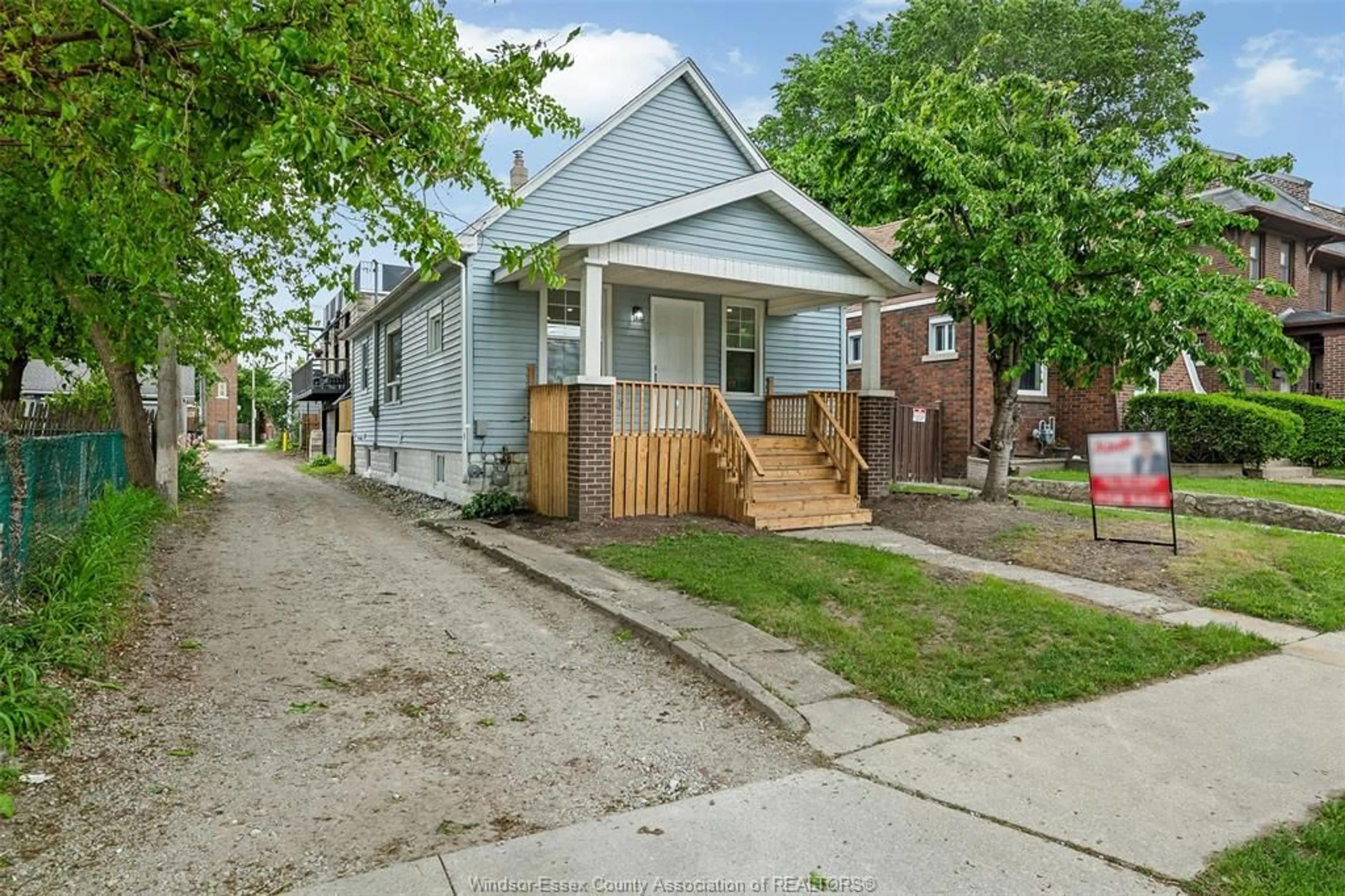 Unknown for 1220 DUFFERIN Pl, Windsor Ontario N8X 3K1
