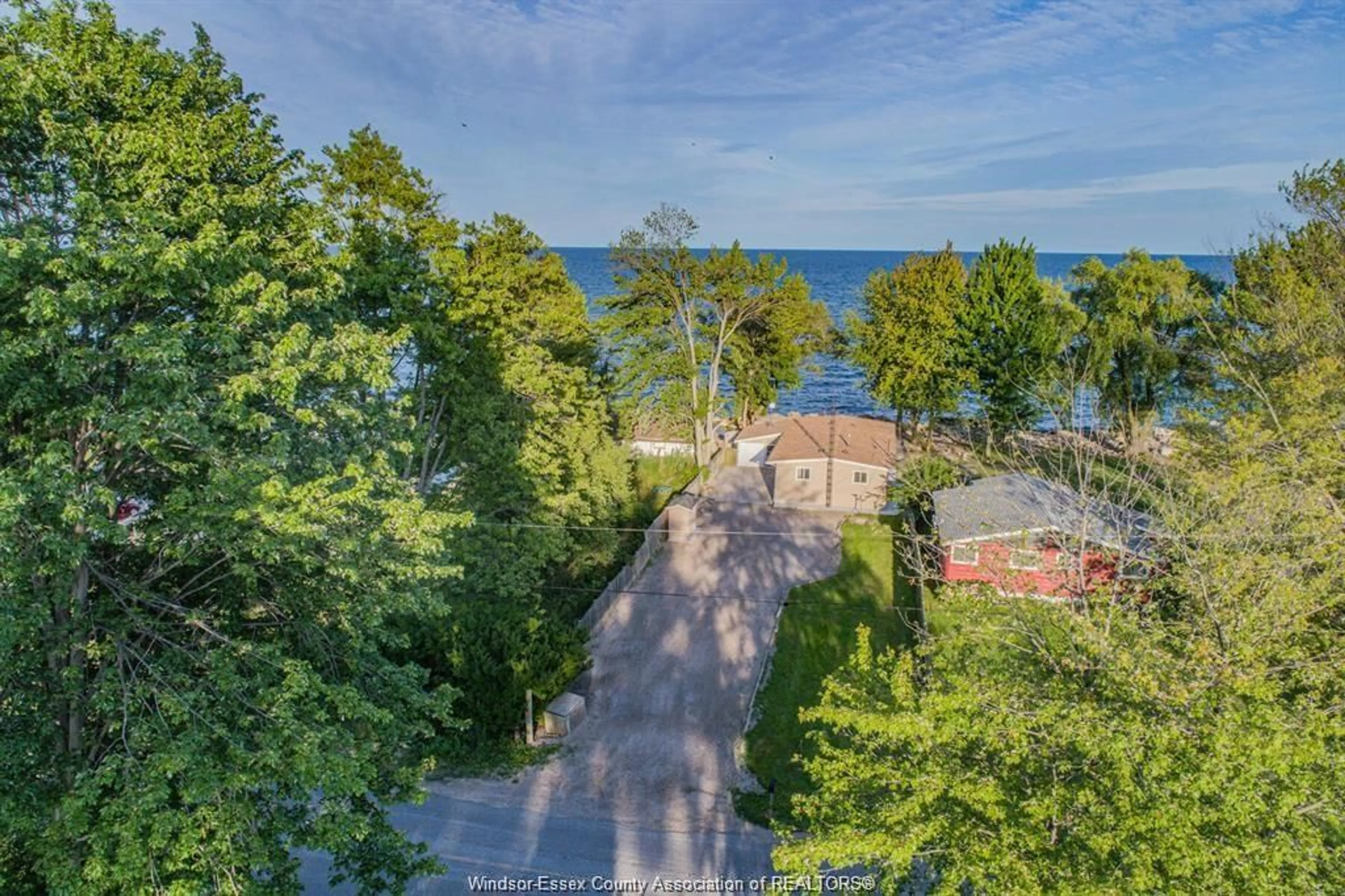 A pic from outside/outdoor area/front of a property/back of a property/a pic from drone, water/lake/river/ocean view for 262 COTTERIE Pk, Leamington Ontario N0P 2P0