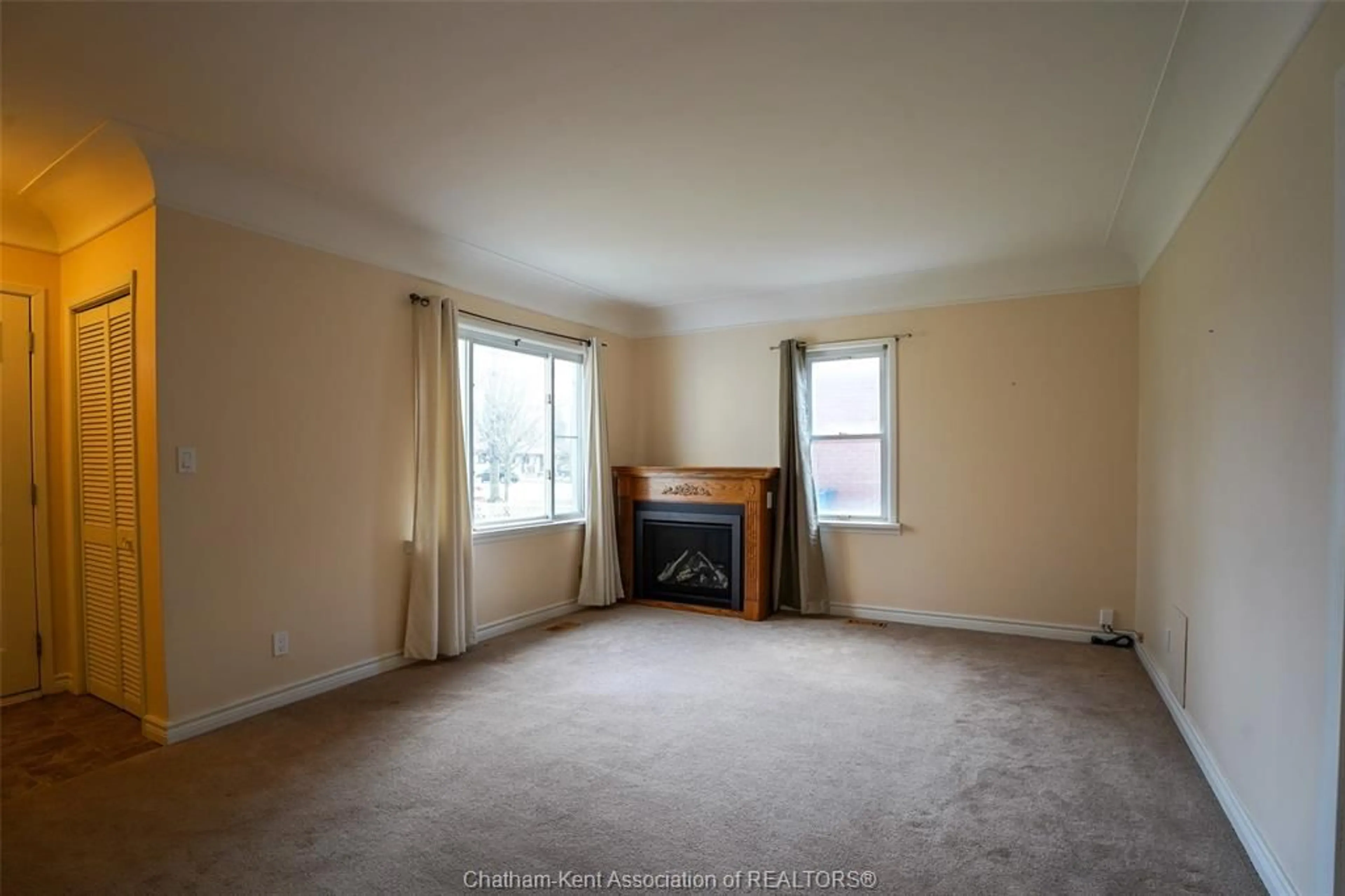 A pic of a room for 17 O'Brien Dr, Chatham Ontario N7M 2E5