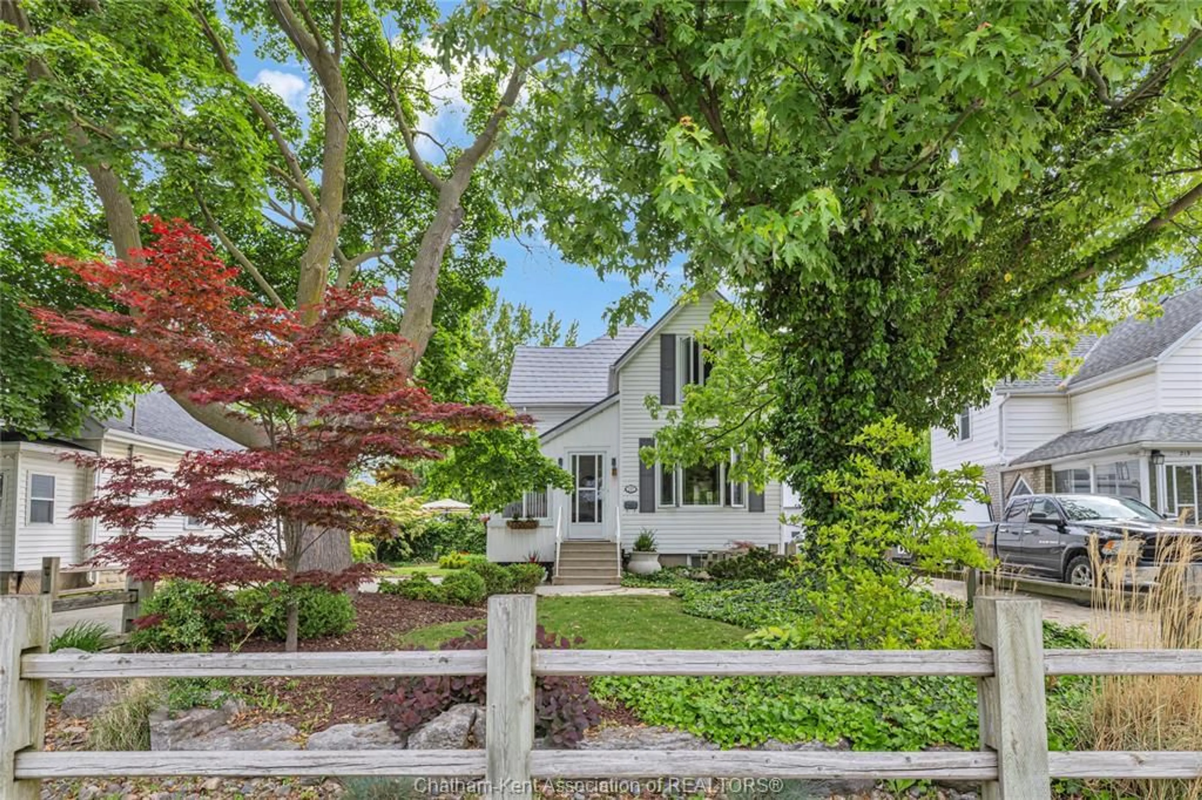 Unknown for 217 INSHES Ave, Chatham Ontario N7M 2Z5