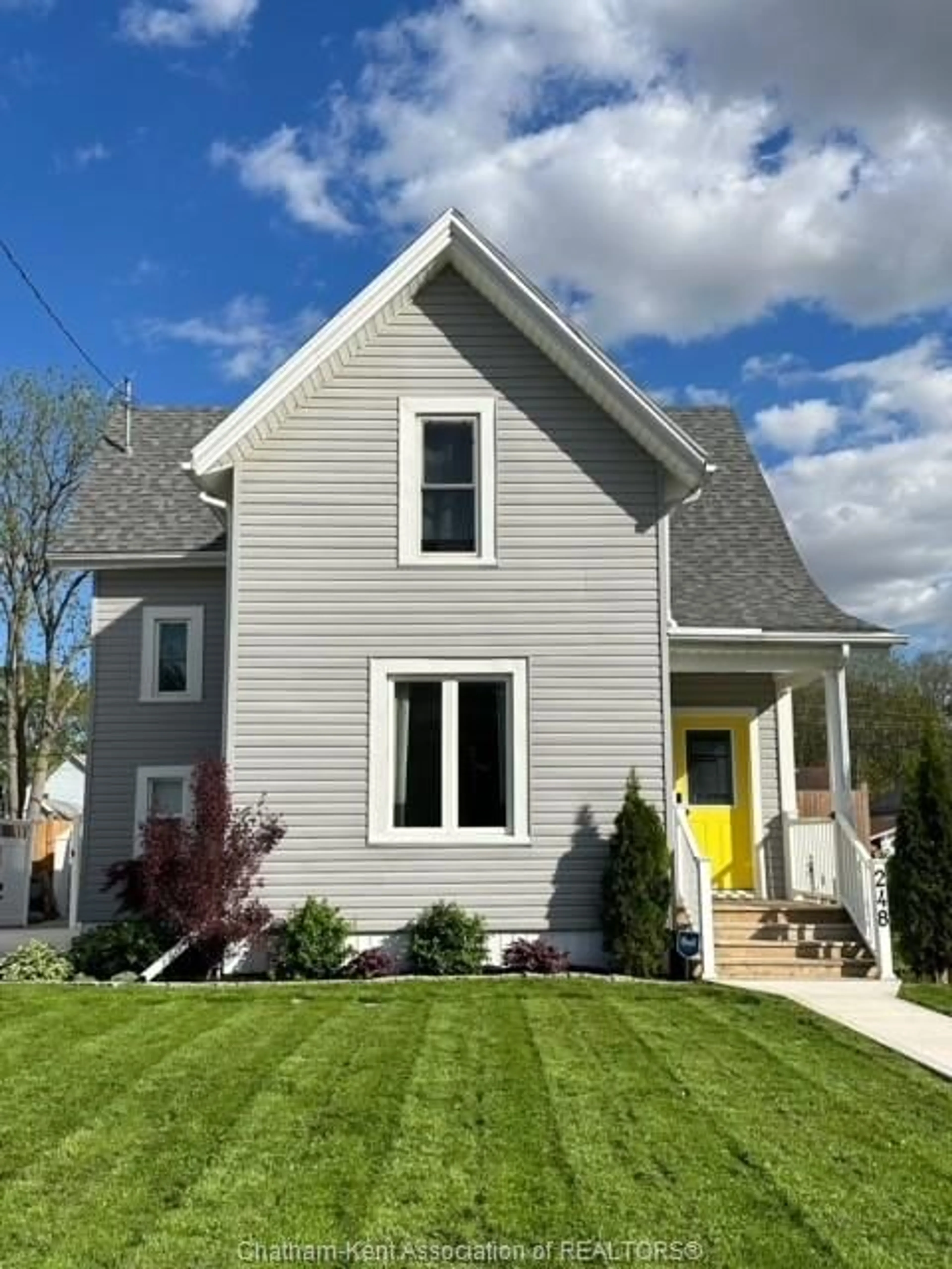 Home with vinyl exterior material, street for 248 Selkirk St, Chatham Ontario N7L 1Z6