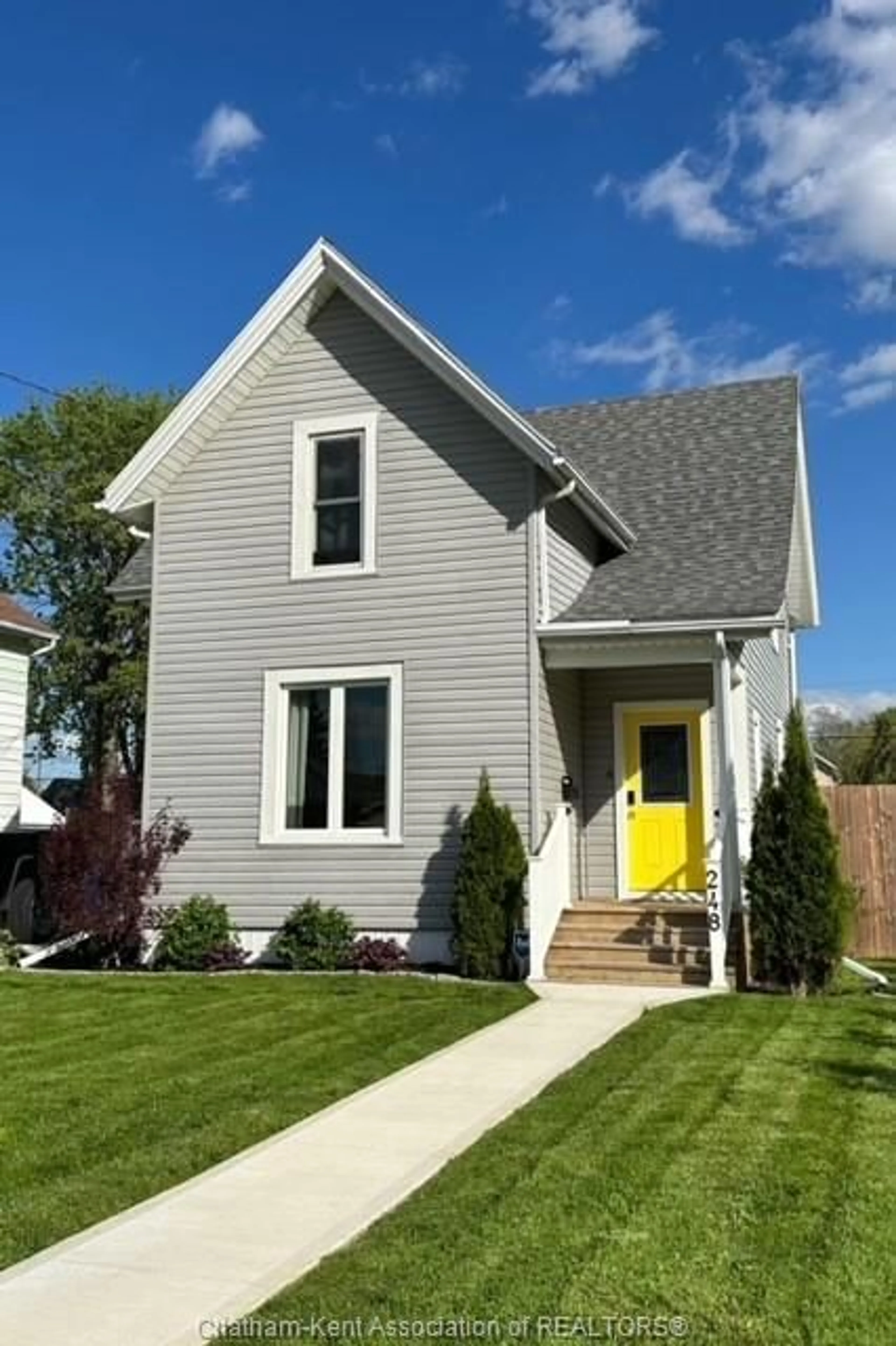 Home with vinyl exterior material, street for 248 Selkirk St, Chatham Ontario N7L 1Z6