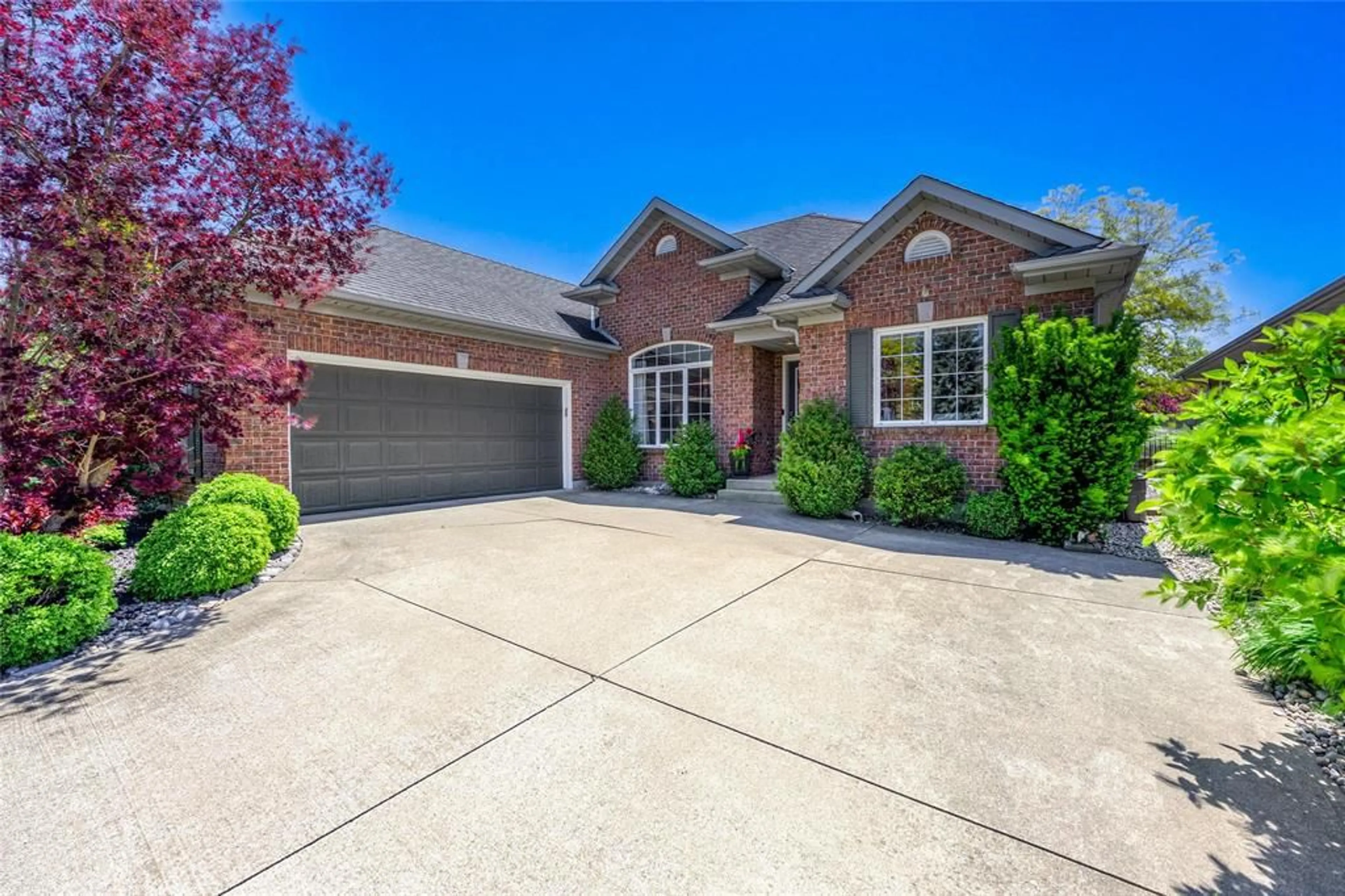 Home with brick exterior material, street for 768 LAMBTON Crt, Sarnia Ontario N7S 6B6