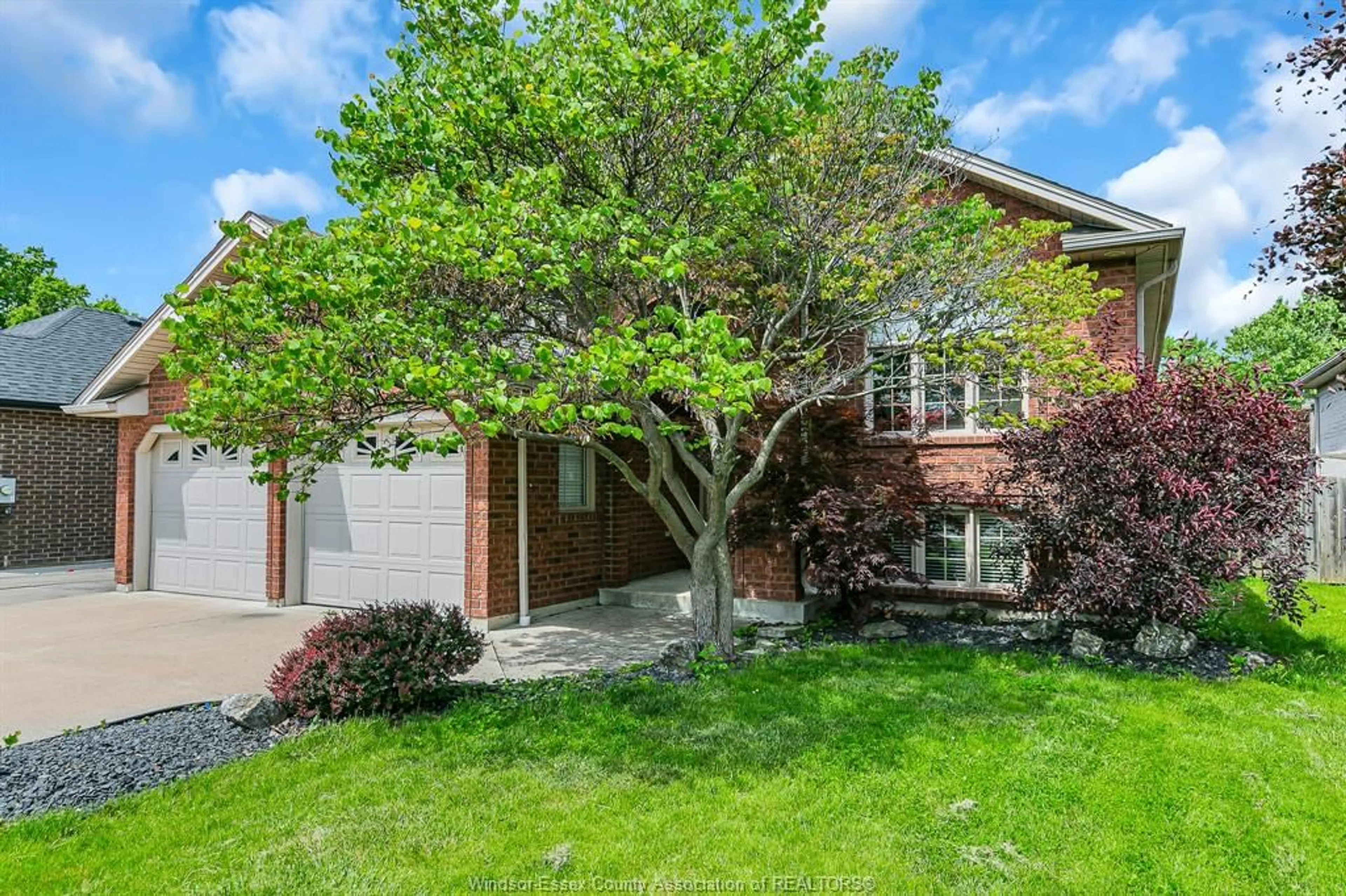 Home with brick exterior material, street for 1575 OUTRAM AVE, LaSalle Ontario N9J 3M3