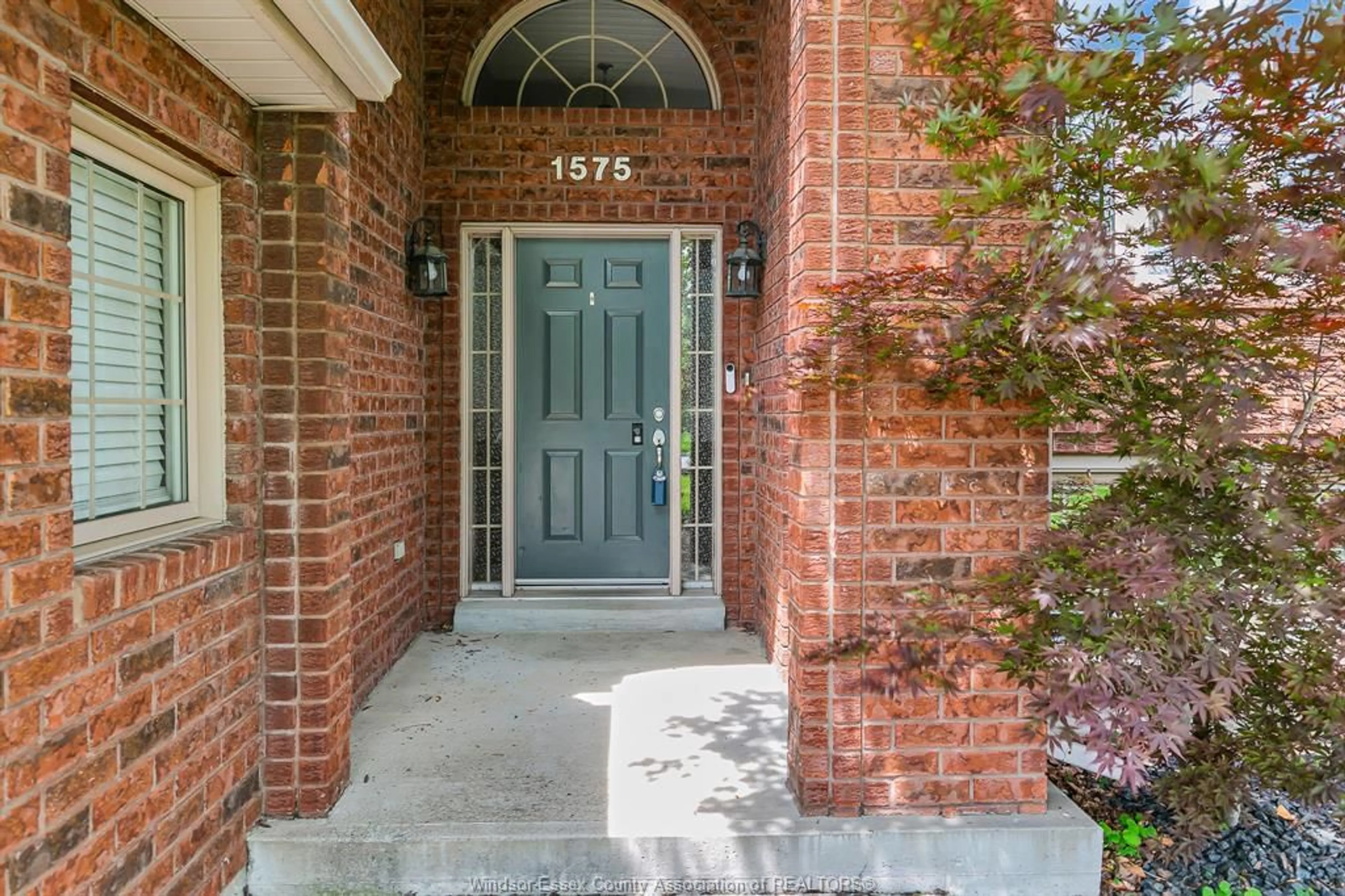 Unknown for 1575 OUTRAM AVE, LaSalle Ontario N9J 3M3