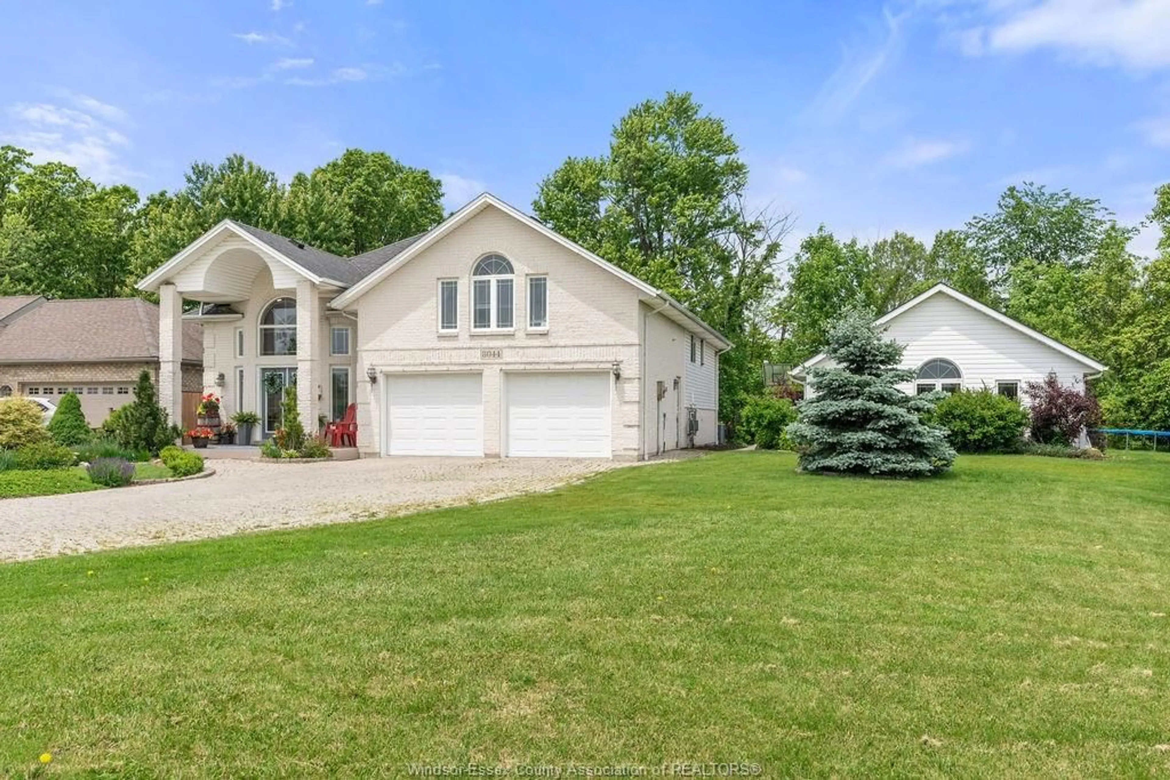 Unknown for 8044 GARDINER Cres, Amherstburg Ontario N0R 1J0