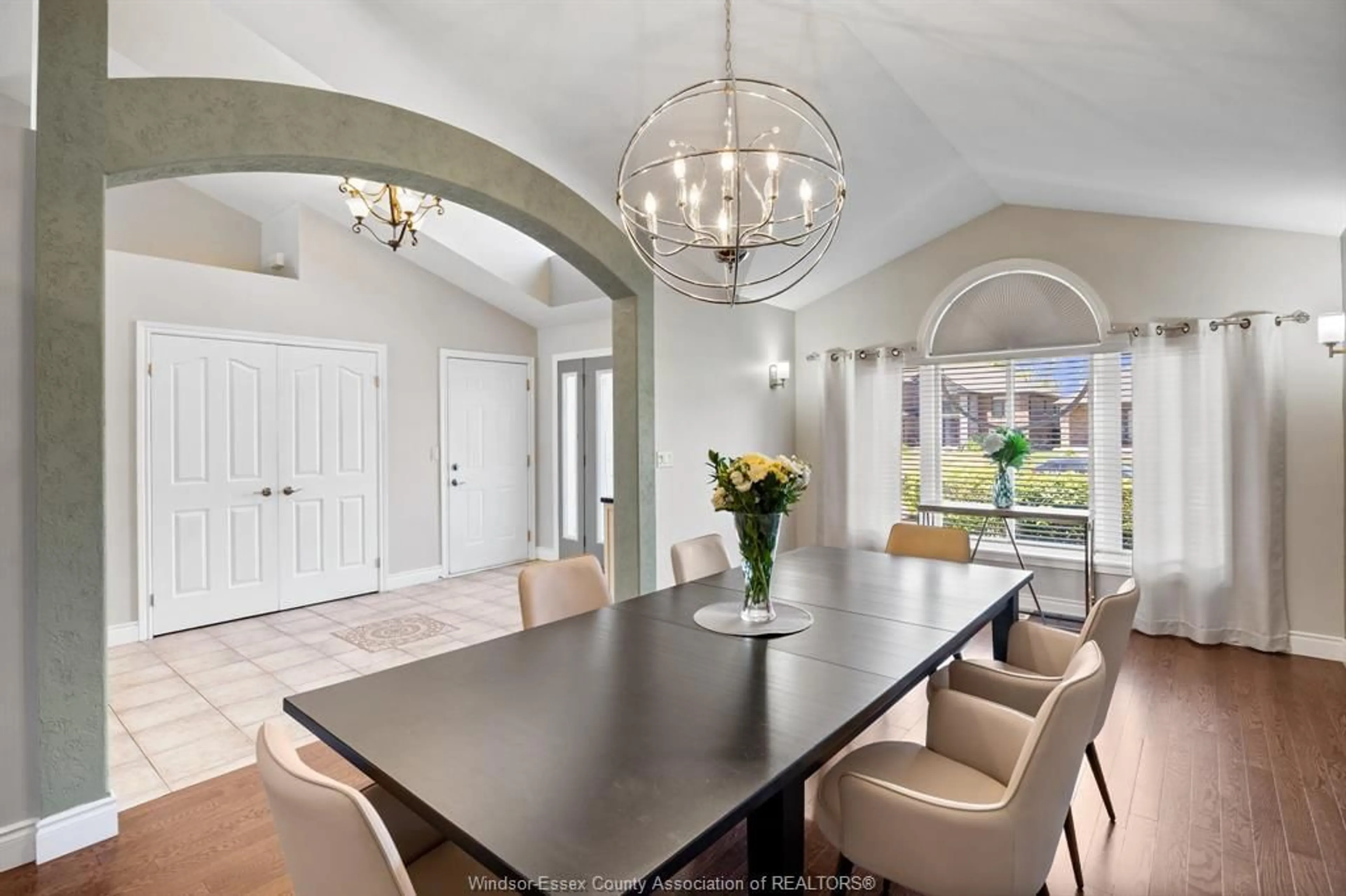 Dining room, ceramic/tile floor for 1371 MATTHEW Cres, Lakeshore Ontario N0R 1A0