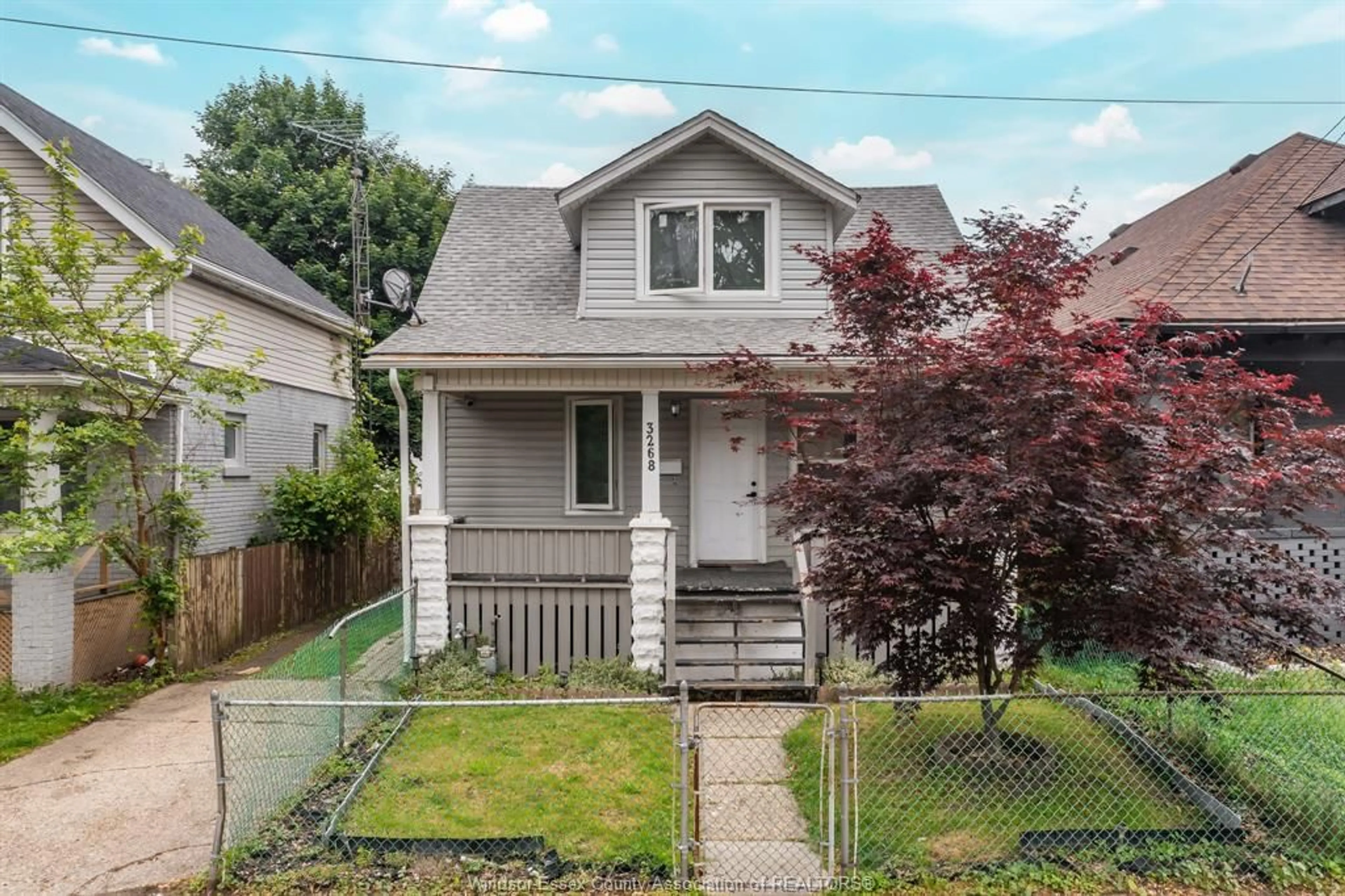 Home with vinyl exterior material, street for 3268 BABY ST, Windsor Ontario N9C 1K8
