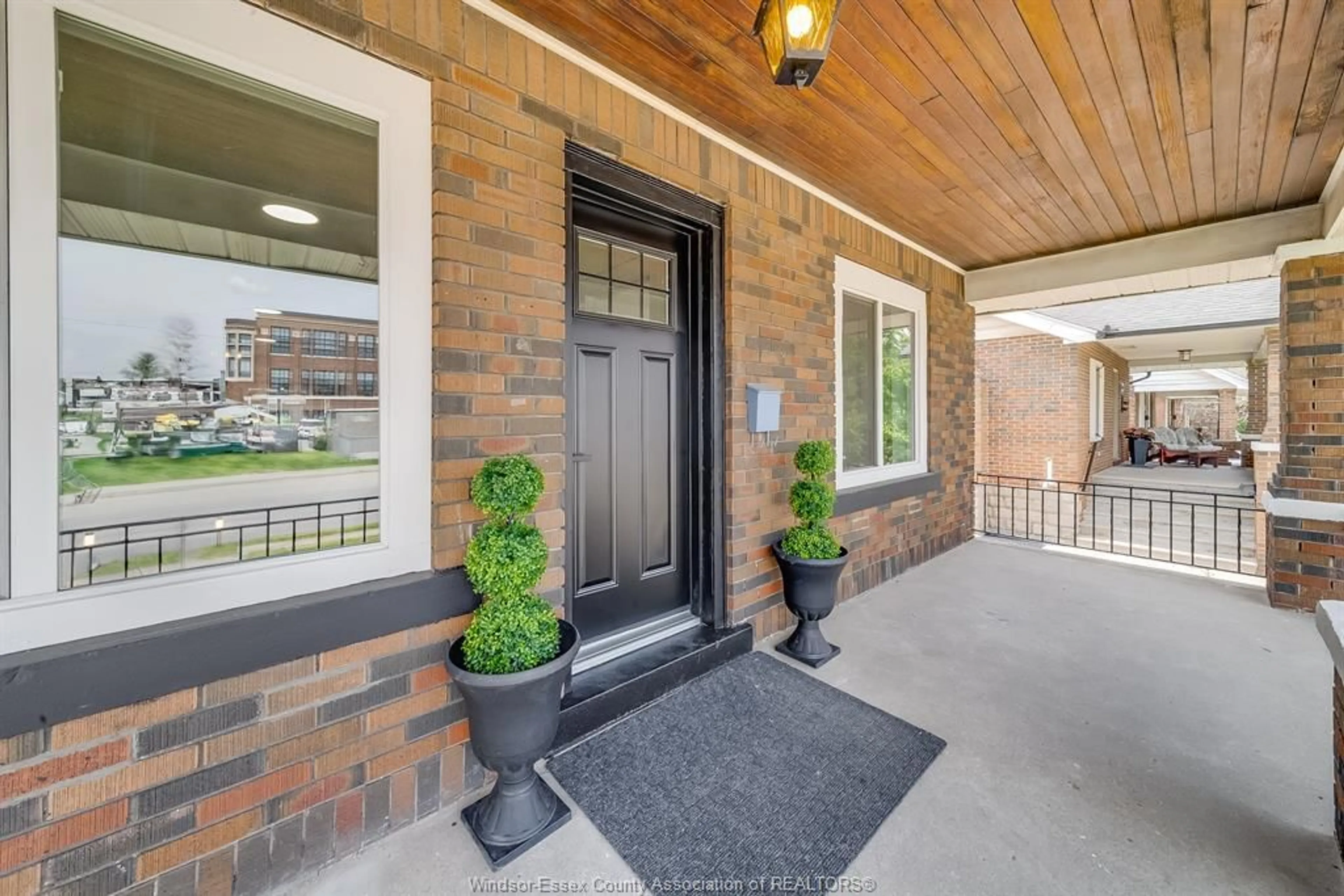 Unknown for 2241 WINDERMERE, Windsor Ontario N8W 2S7