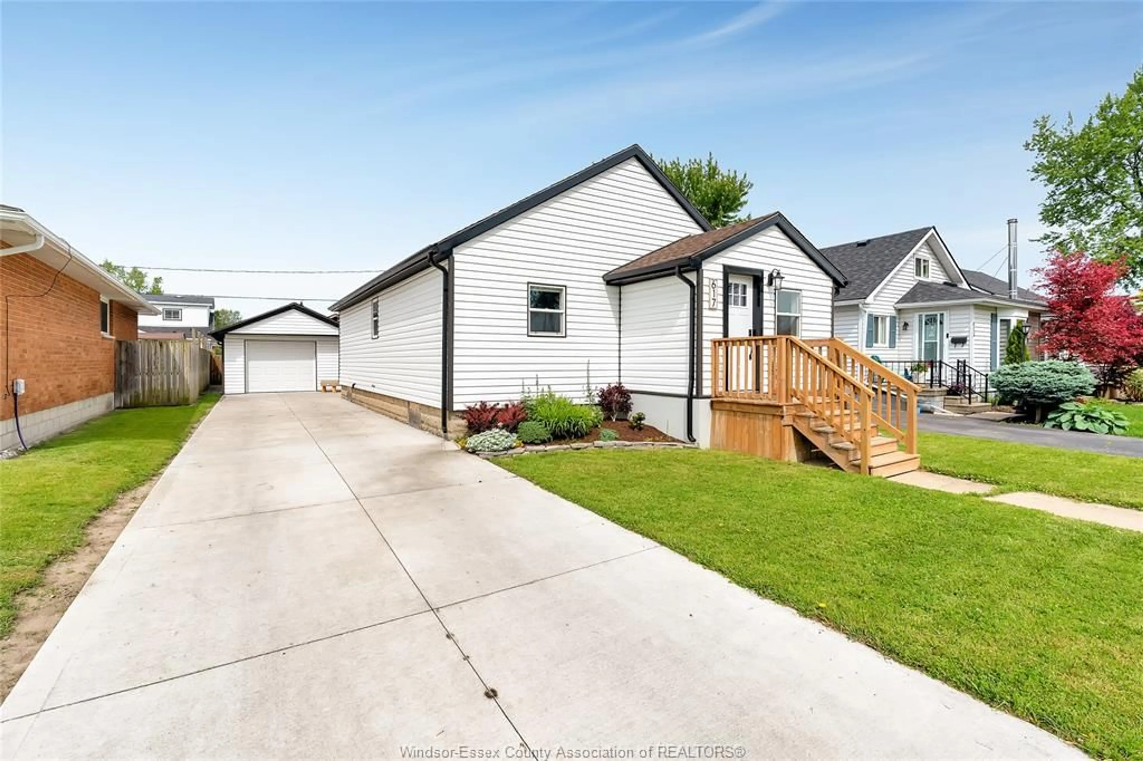 Home with vinyl exterior material, street for 617 Labute St, Tecumseh Ontario N8N 2B2