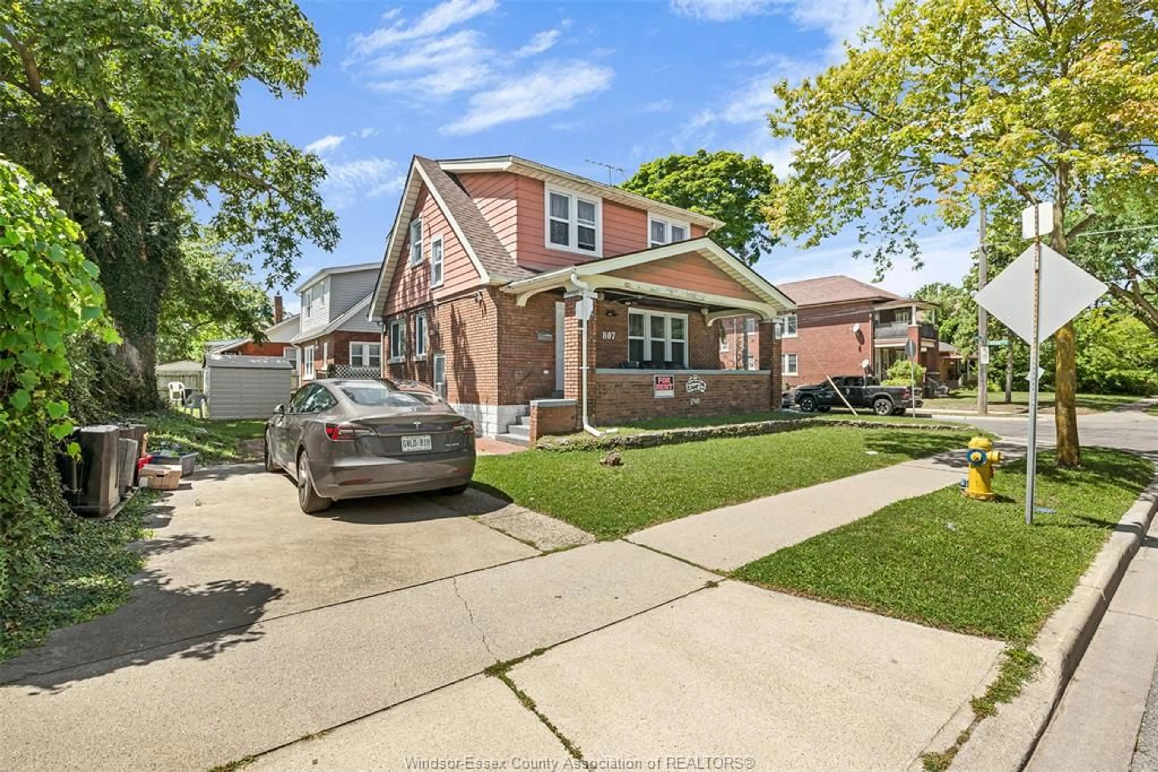 Unknown for 807 CAMPBELL AVE, Windsor Ontario N9B 2H8