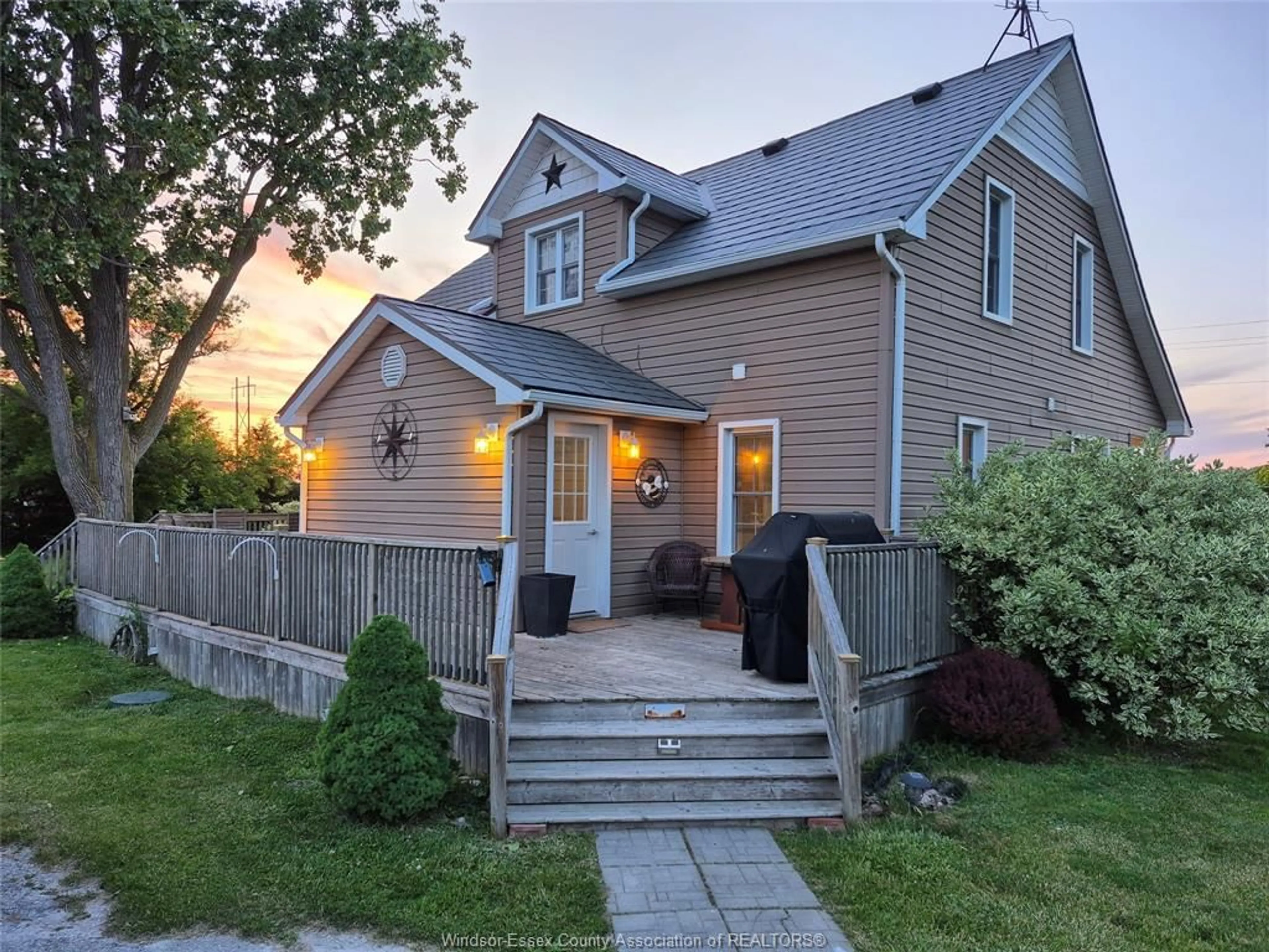 A pic from outside/outdoor area/front of a property/back of a property/a pic from drone, street for 482 COUNTY RD 8, Kingsville Ontario N0R 1V0