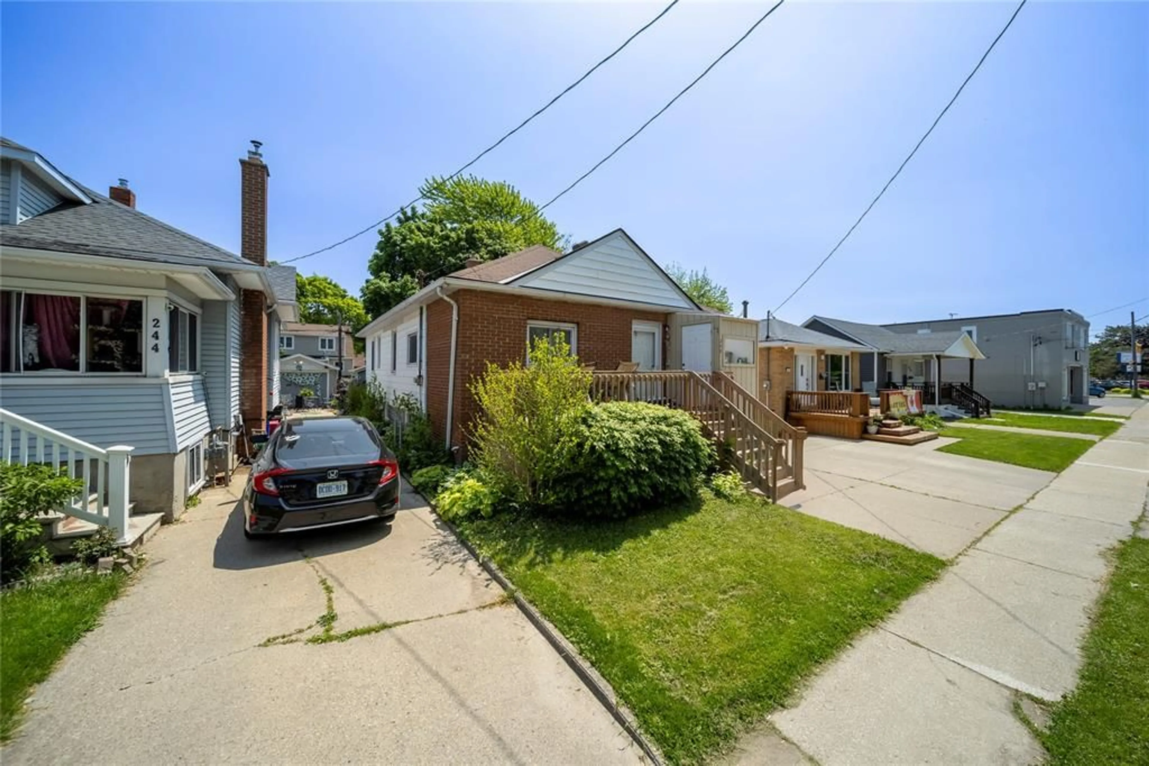 Unknown for 246 RUSSELL St, Sarnia Ontario N7T 3L8
