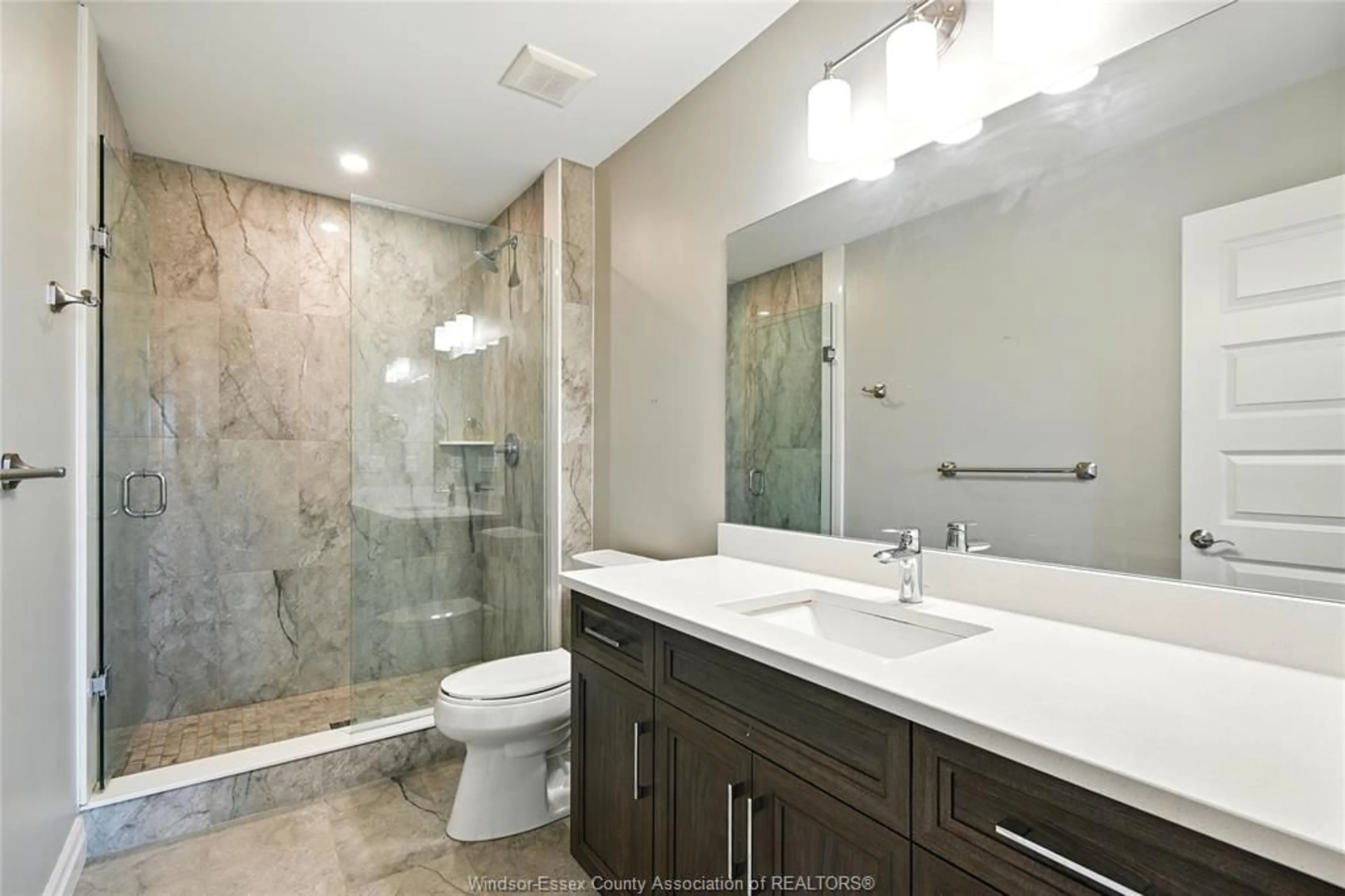 Contemporary bathroom, ceramic/tile floor for 165 LANE St, Essex Ontario N8M 2X6